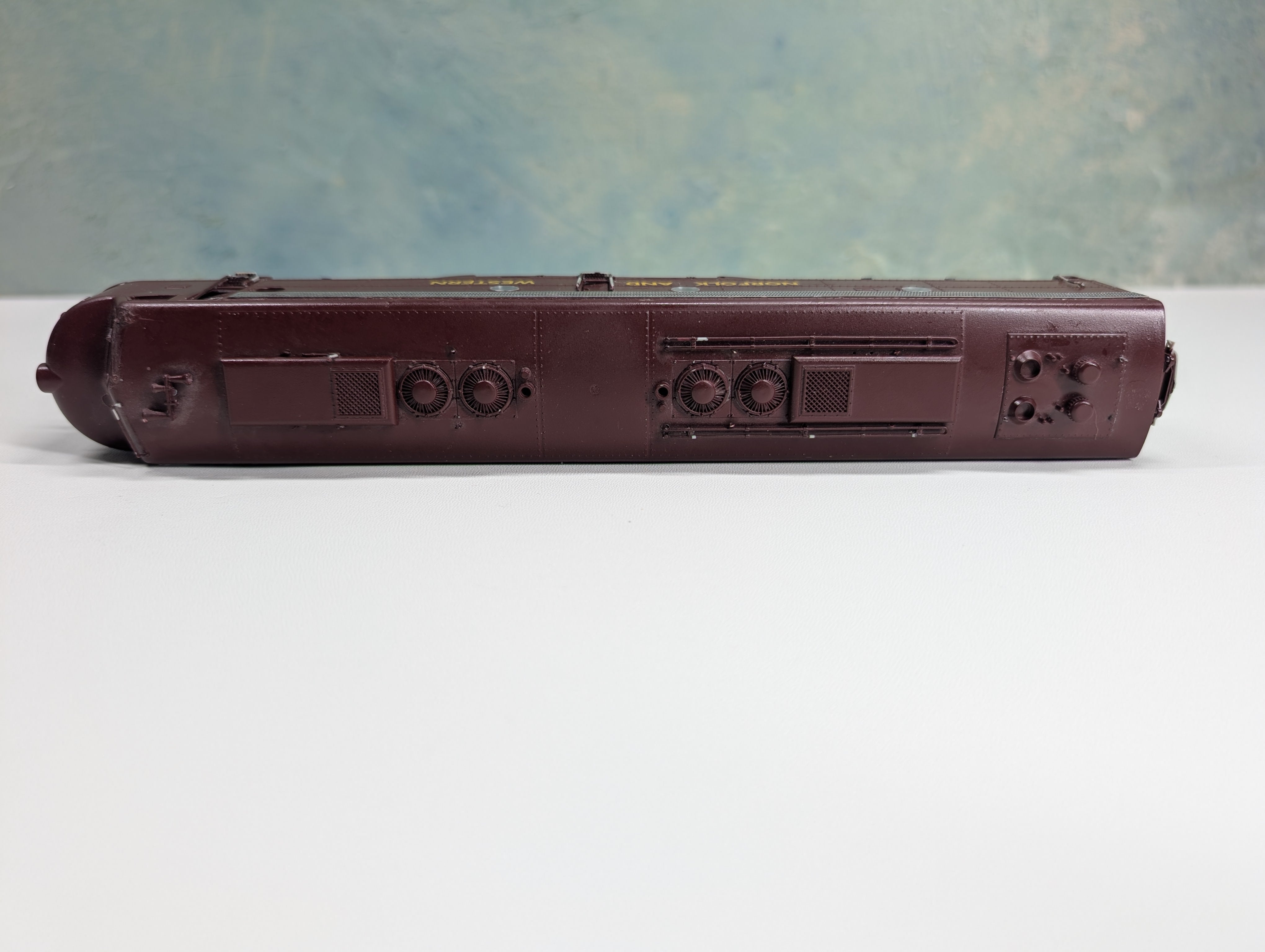 USED Life-Like HO Scale Proto E Model A Unit Diesel Locomotive Norfolk & Western Custom, Runs Great DC