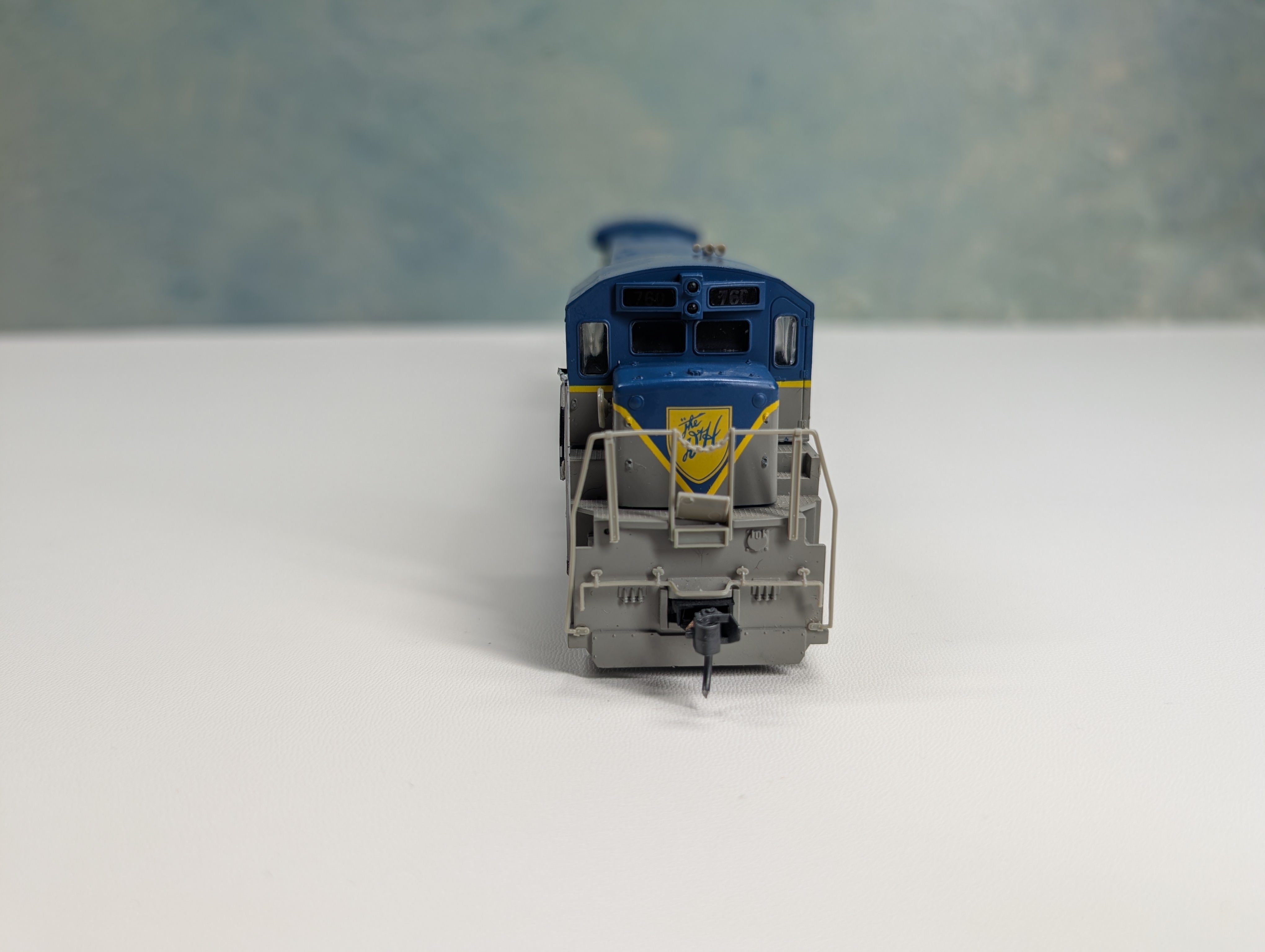 USED Atlas HO Scale U33C Diesel Locomotive Delaware and Hudson #760 Runs DC