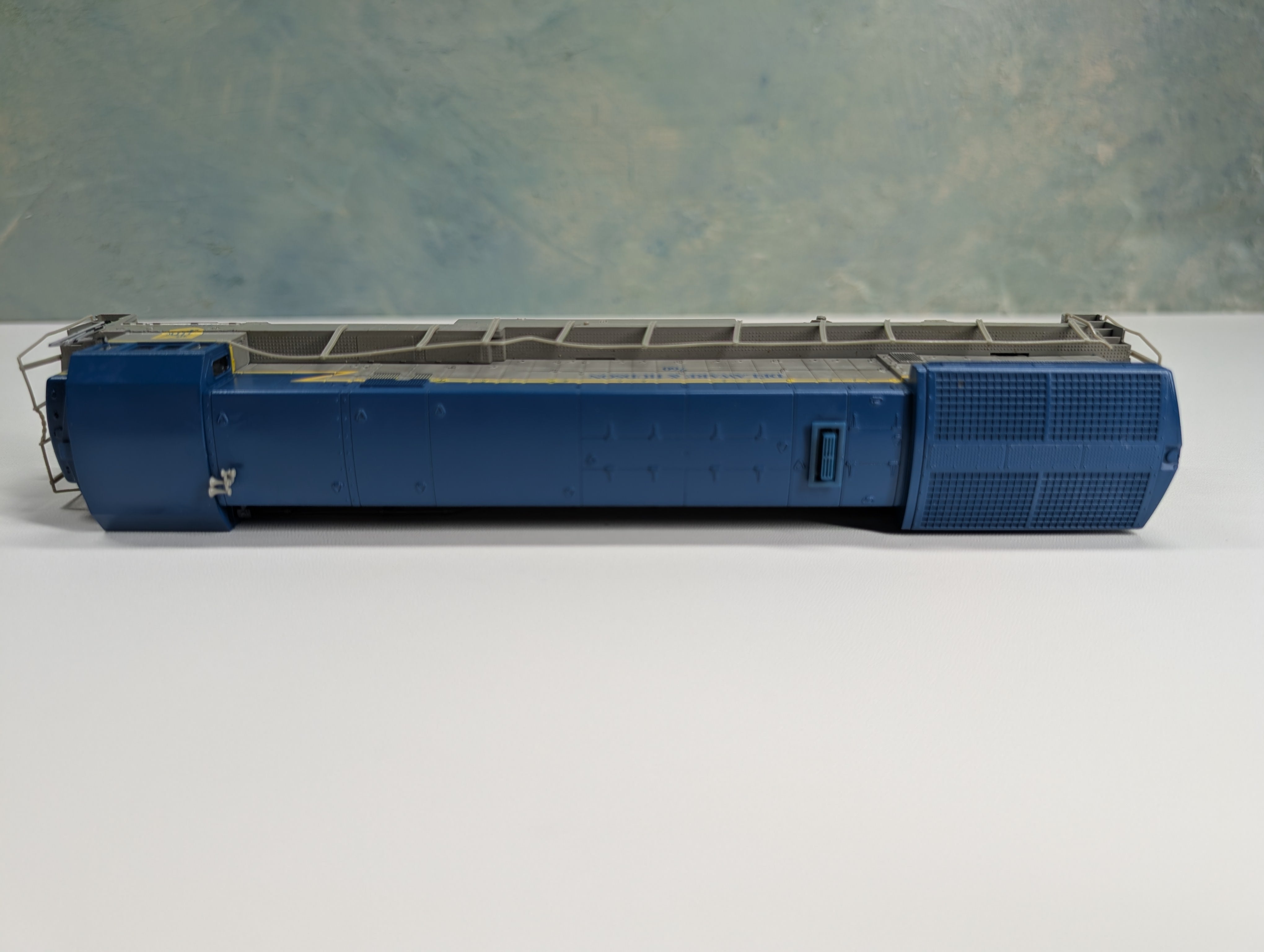 USED Atlas HO Scale U33C Diesel Locomotive Delaware and Hudson #760 Runs DC