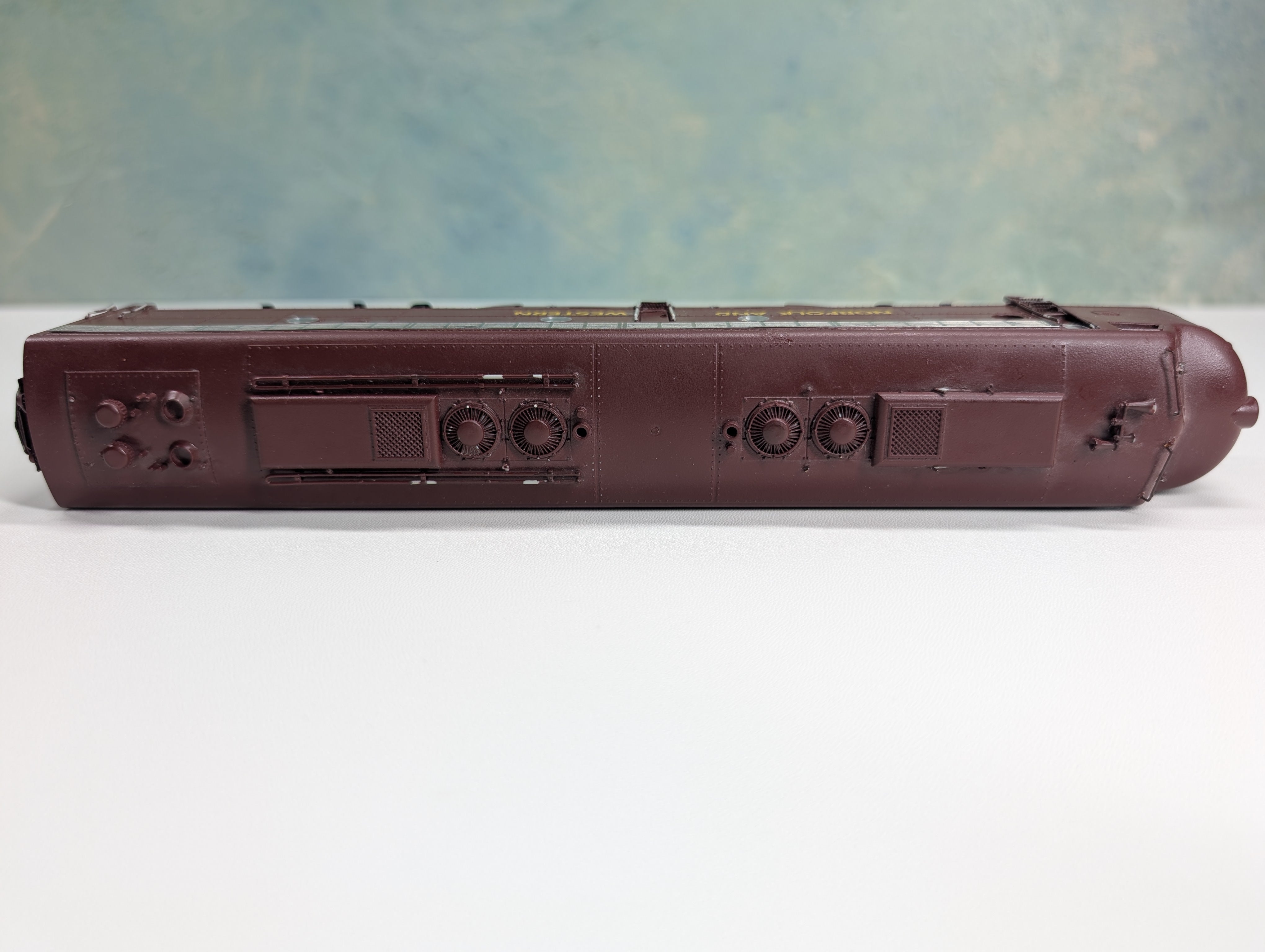 USED Life-Like HO Scale Proto E Model A Unit Diesel Locomotive Norfolk & Western Custom, Runs Great DC