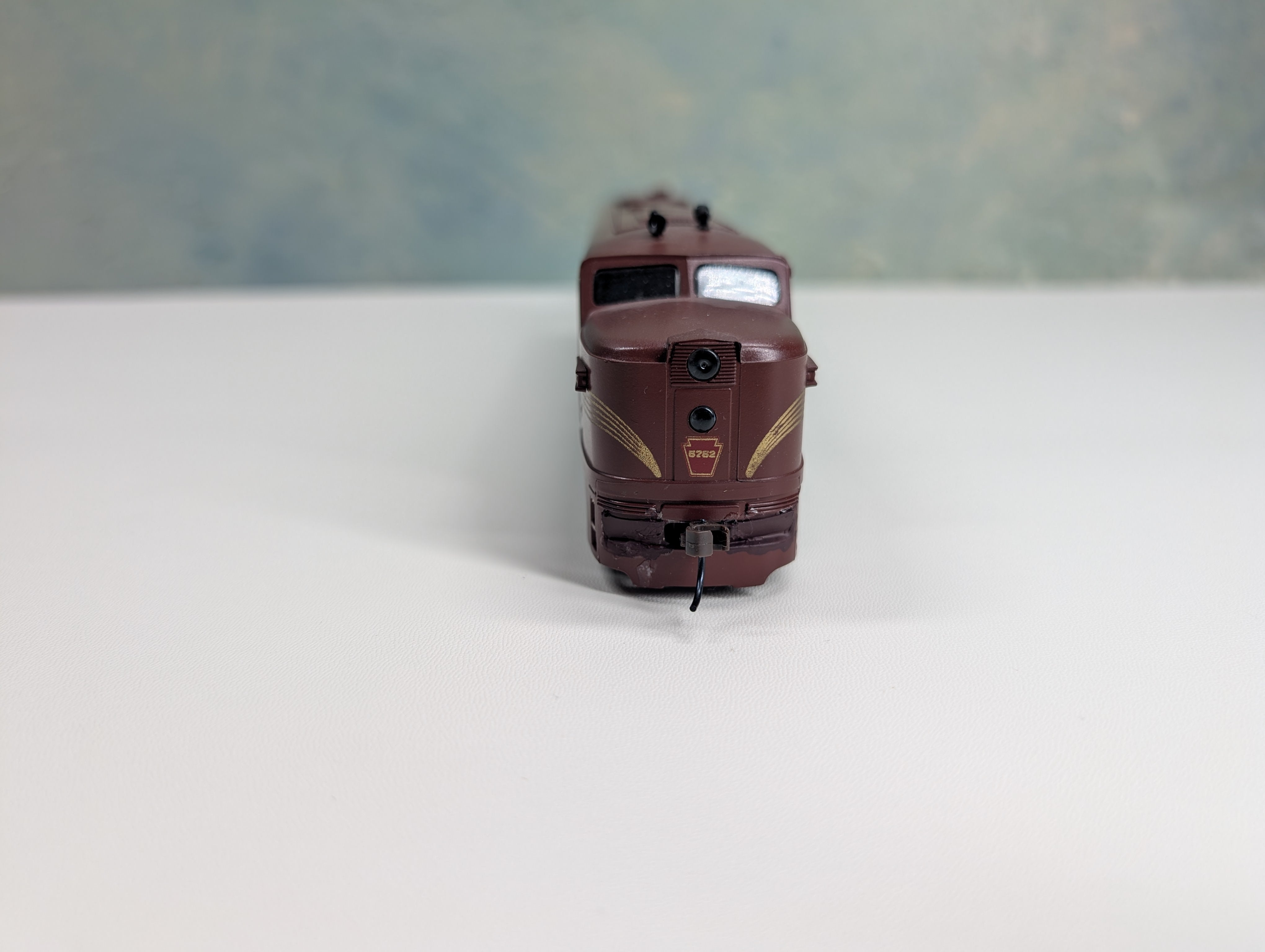 USED Athearn HO Scale PA-1 Diesel Locomotive Pennsylvania PRR #5752 Runs Great DC