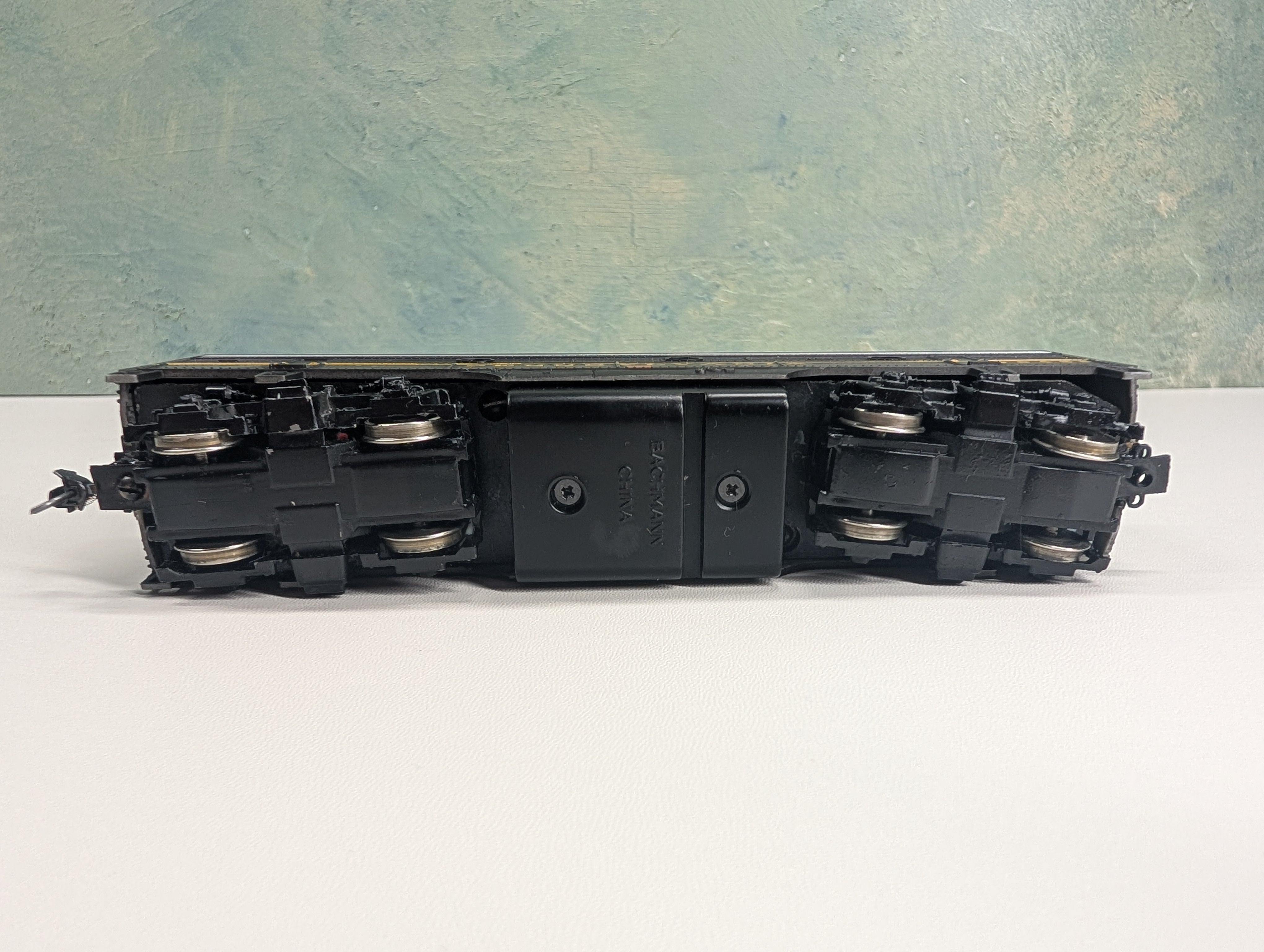 USED Bachmann 11217 HO Scale Plus EMD F7B Diesel Locomotive Pennsylvania PRR #9648 B Runs Great DC