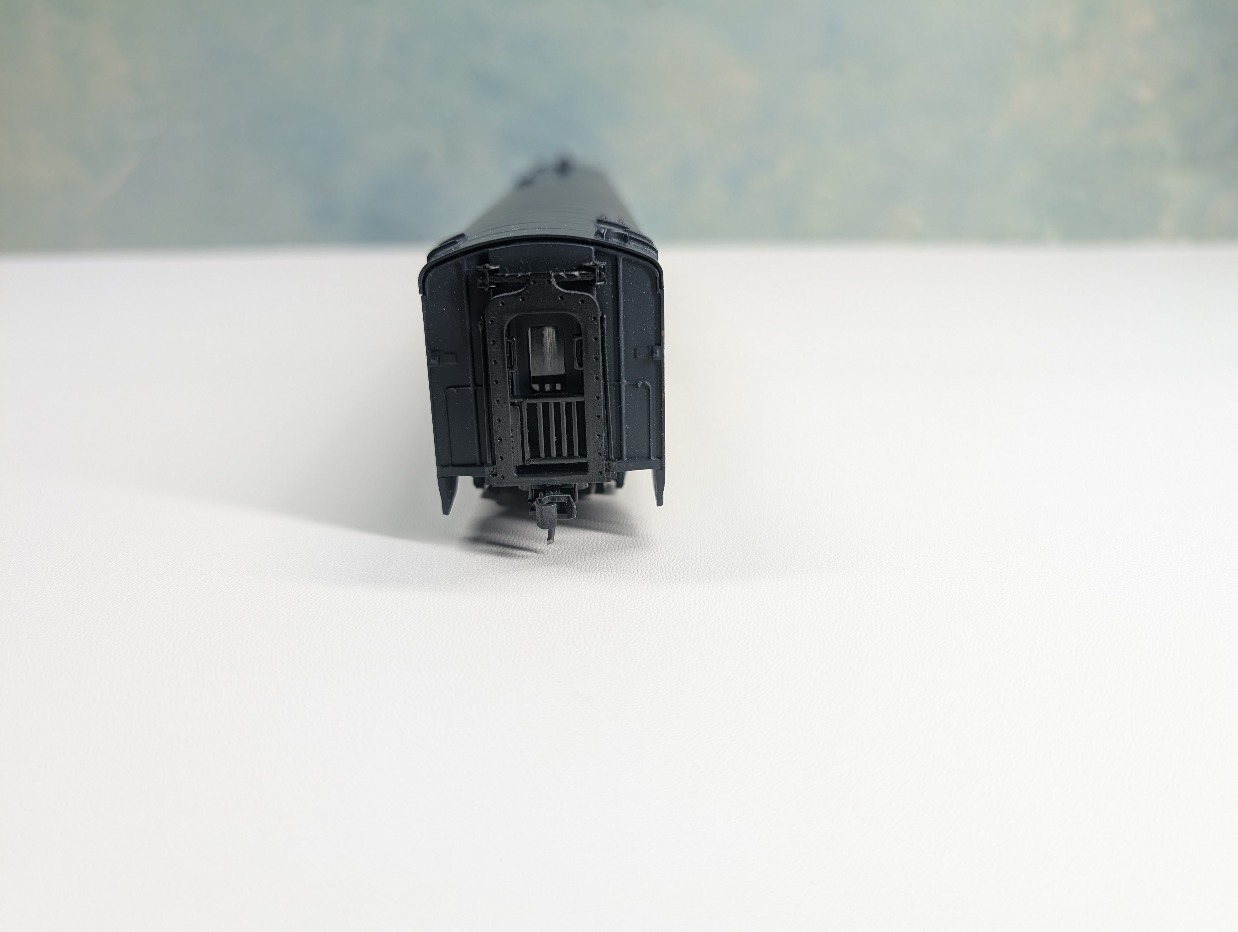 USED IHC 48232 HO Scale Smooth Side Dining Passenger Car Richmond Fredericksburg & Potomac w/ Interior