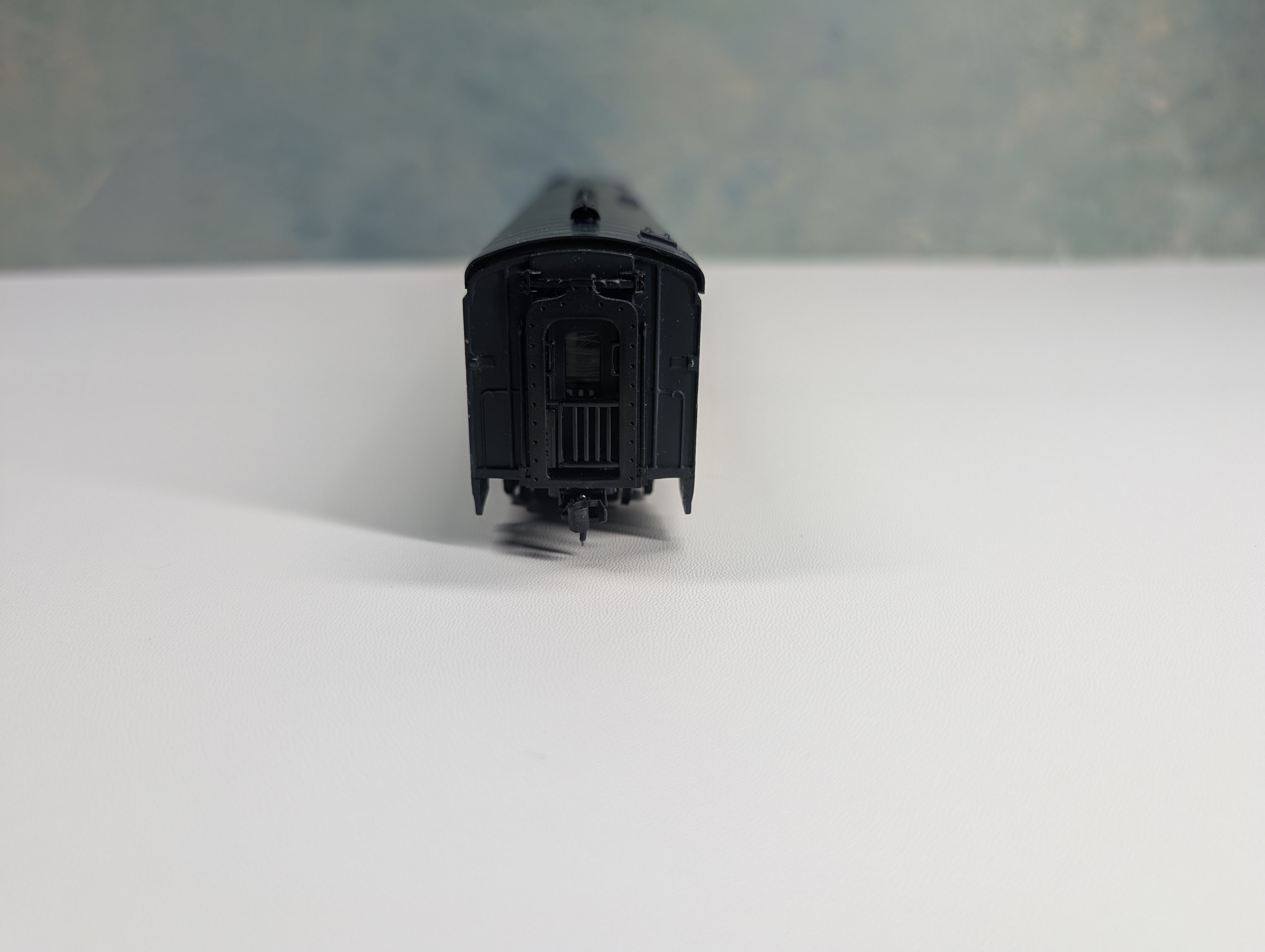 USED IHC 48232 HO Scale Smooth Side Dining Passenger Car Richmond Fredericksburg & Potomac w/ Interior