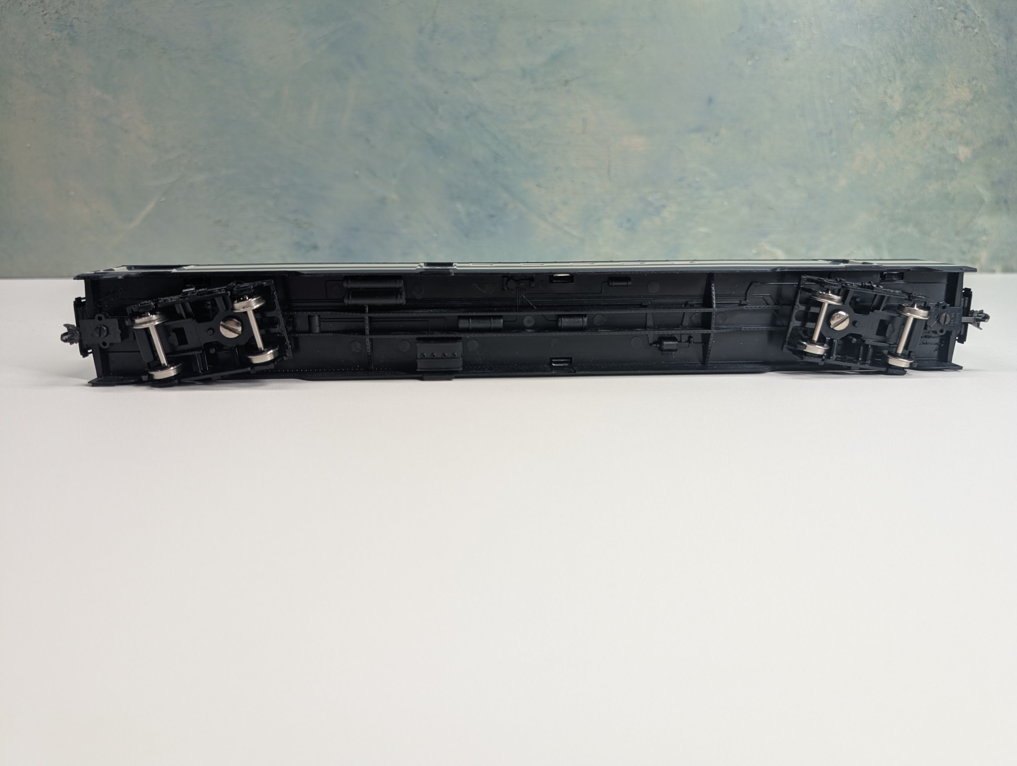 USED IHC 48234 HO Scale Smooth Side RPO Passenger Car Richmond Fredericksburg & Potomac #104