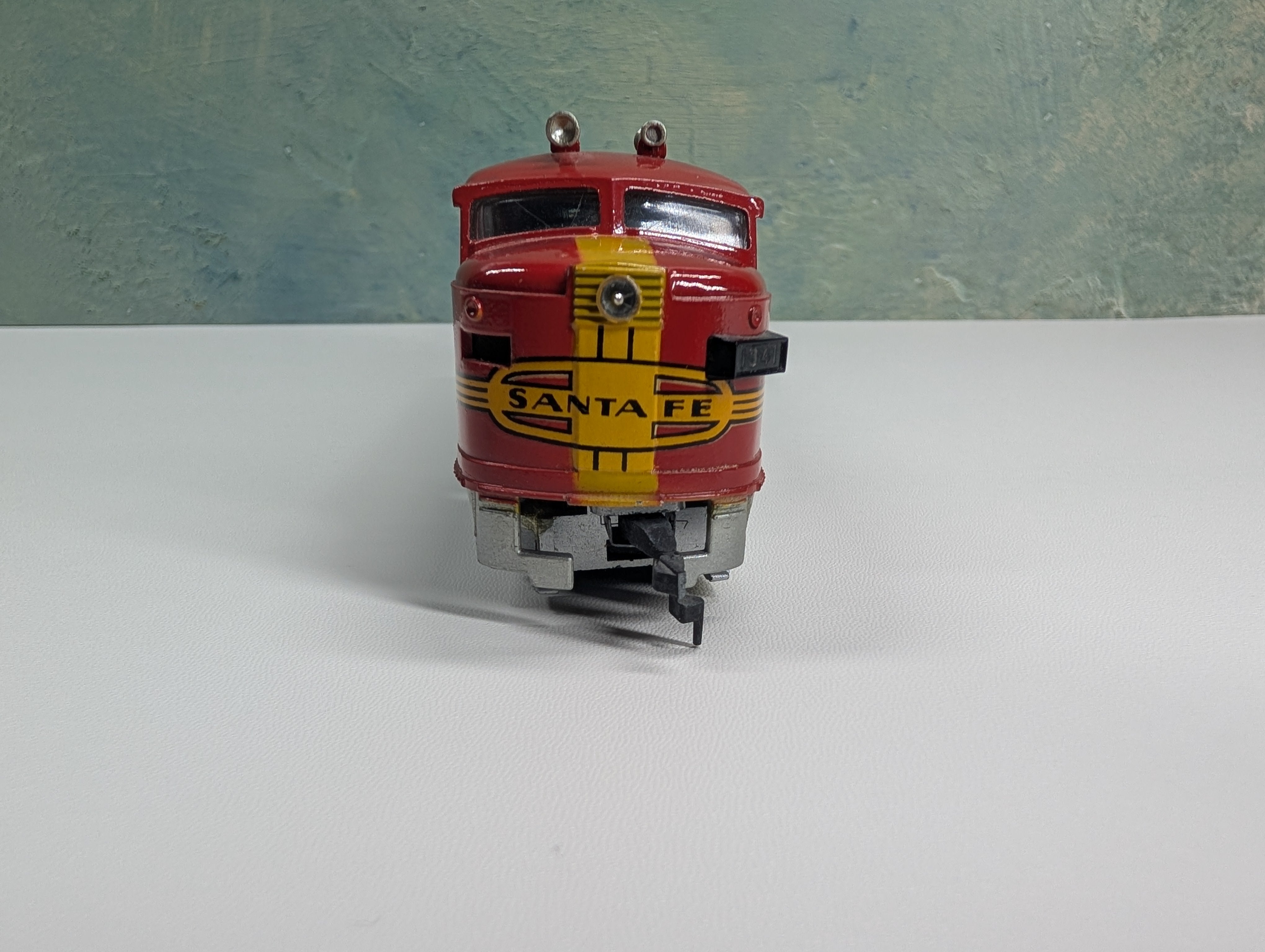 USED Fleischmann HO Scale Alco Diesel Locomotive Santa Fe #1341 Unpowered