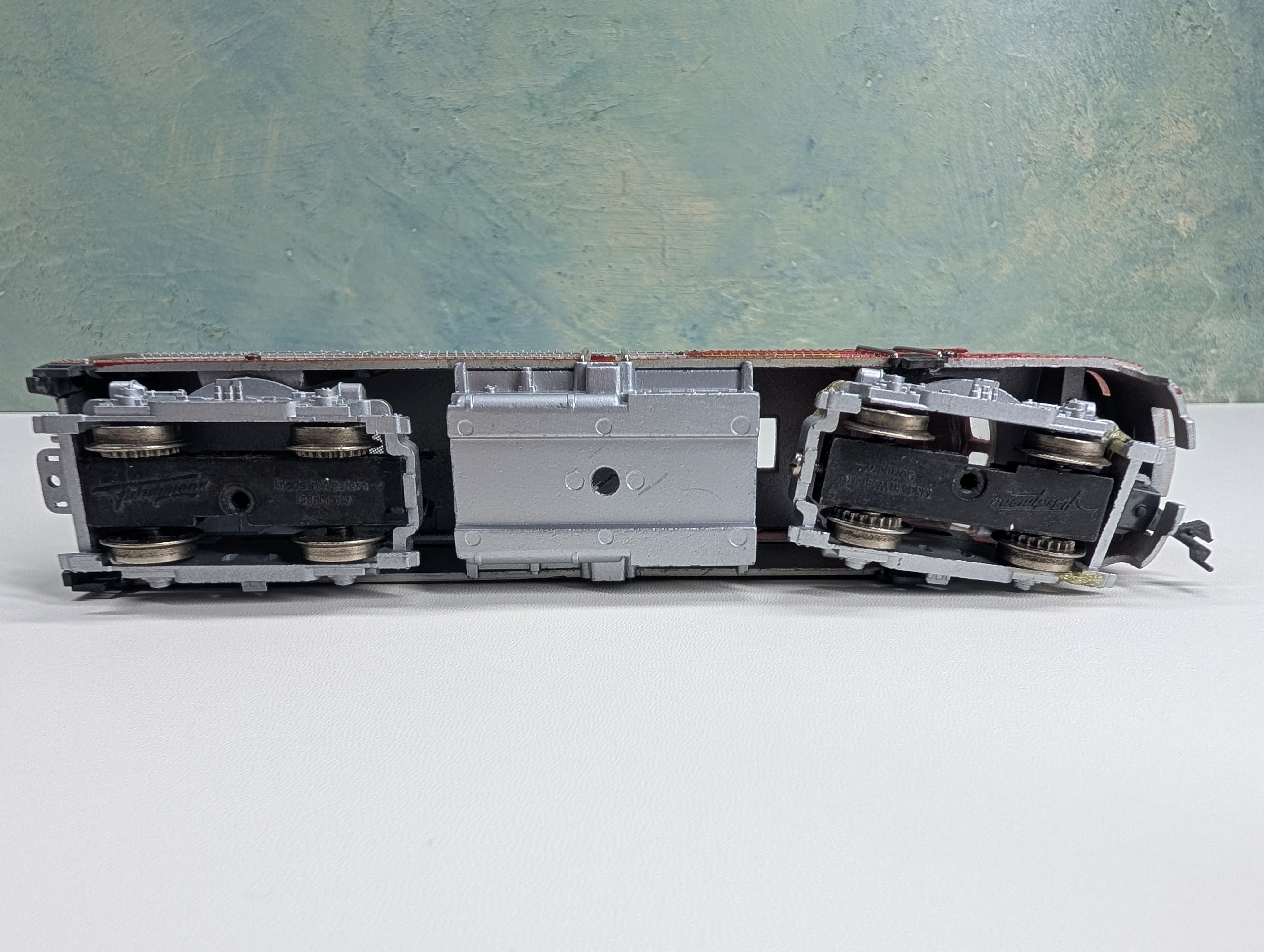 USED Fleischmann HO Scale Alco Diesel Locomotive Santa Fe #1341 Unpowered