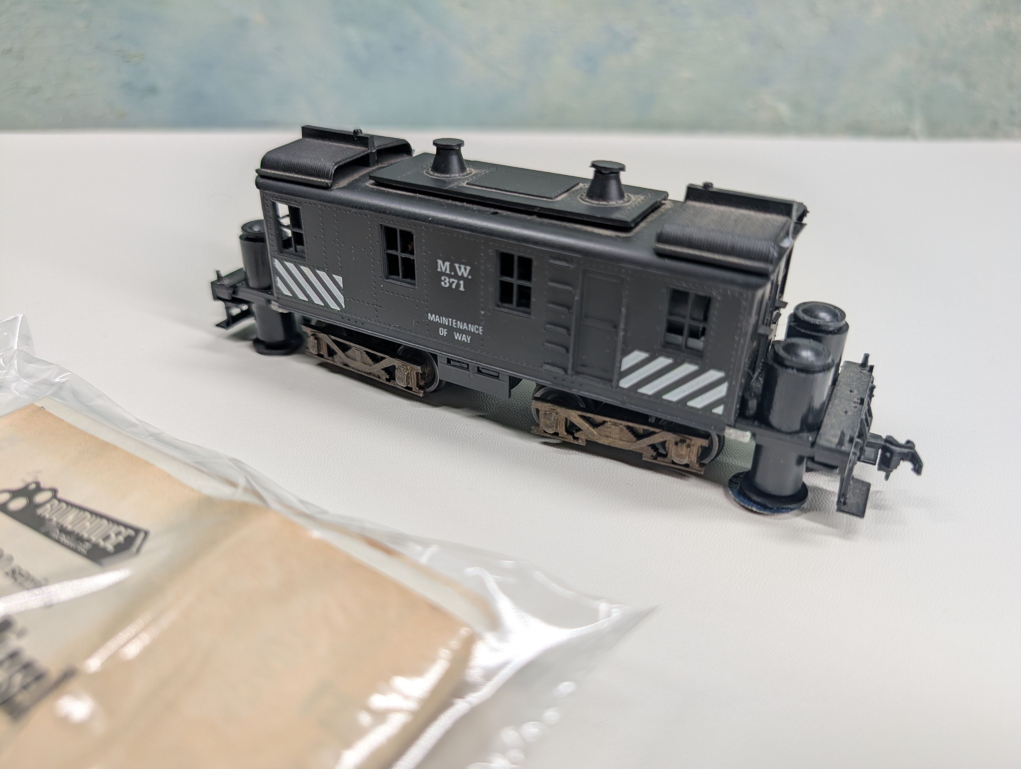 USED Roundhouse HO Scale Box Cab Diesel Track Cleaner MOW #371 Parts/Repairs DC