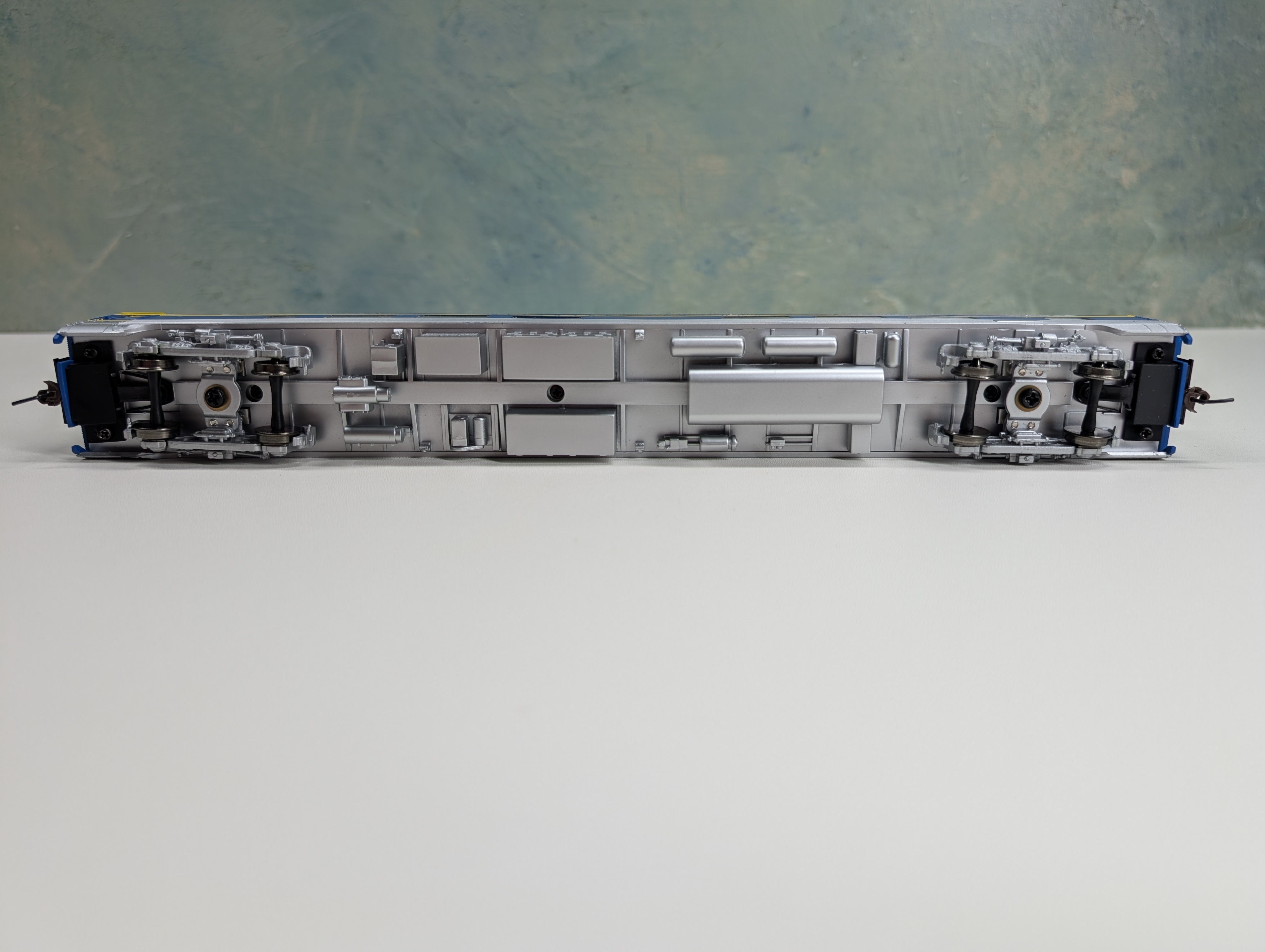 USED Walthers 932-16762 HO Scale Pullman-Standard 52-Seat Passenger Coach Delaware and Hudson