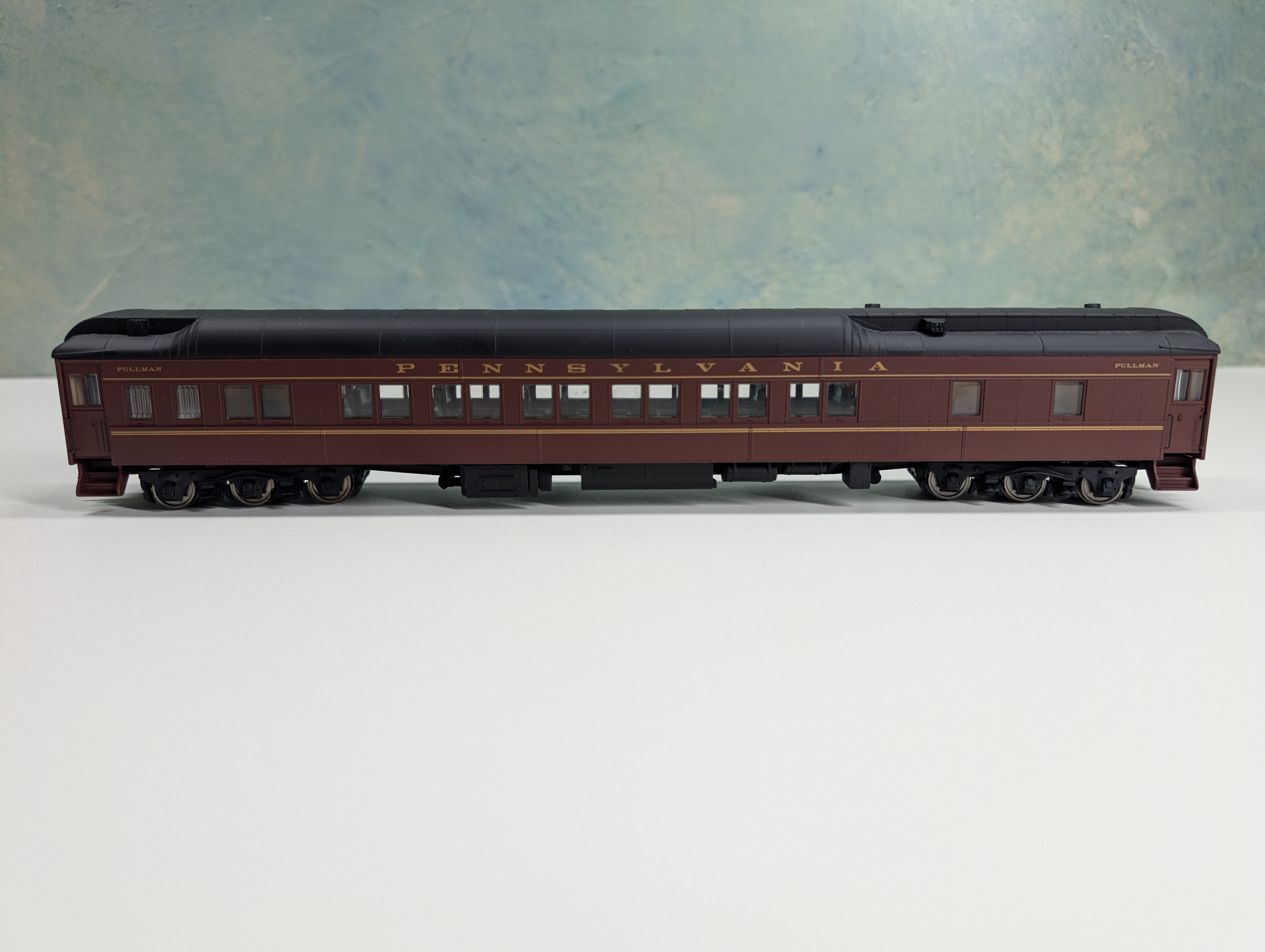 USED Walthers 932-10004 HO Scale Pullman Heavyweight Passenger Car Pennsylvania Plan #3410A