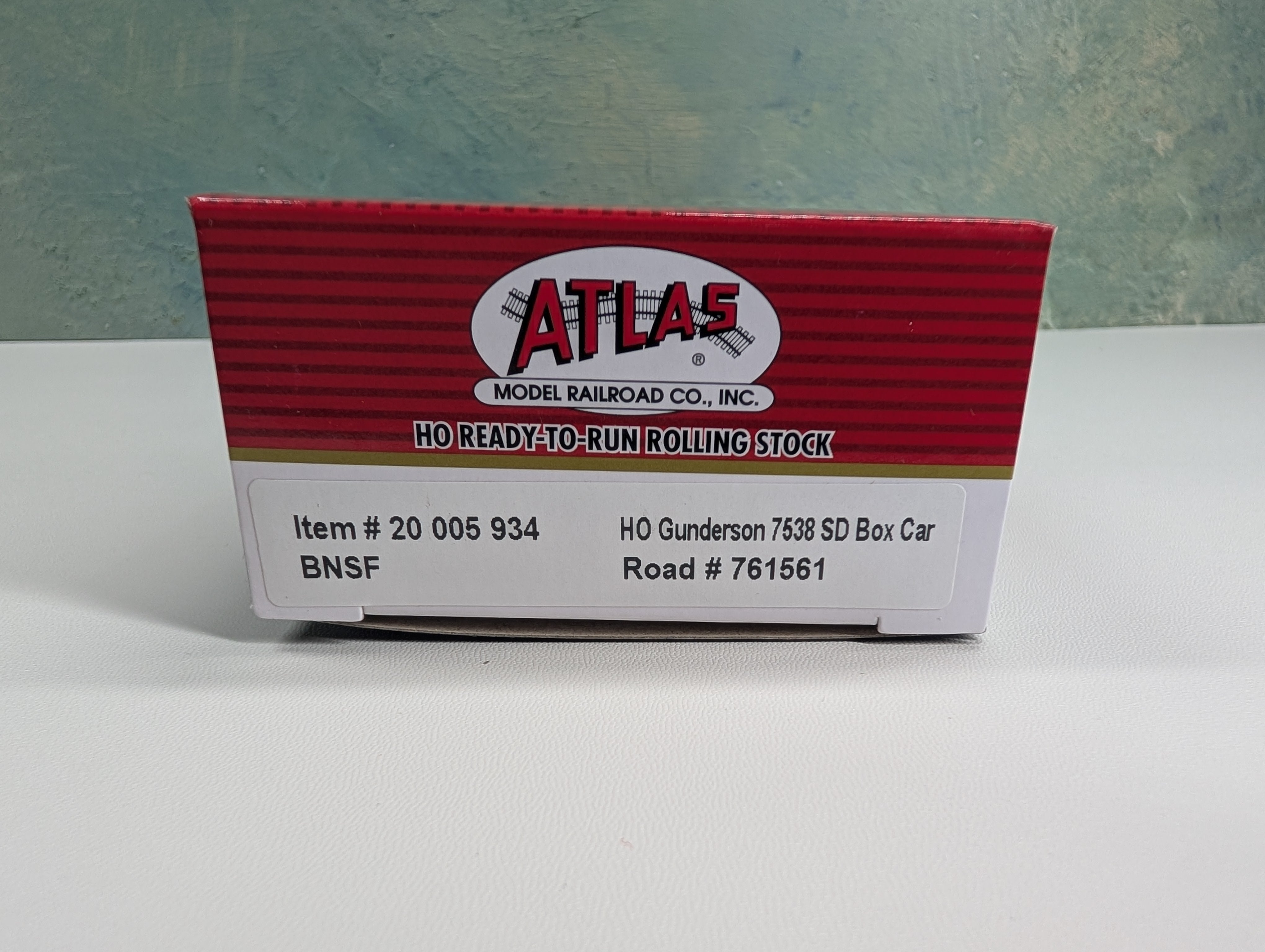 Atlas Master 20005934 HO Scale Gunderson 7538 SD Box Car BNSF #761561 w/ Stripes