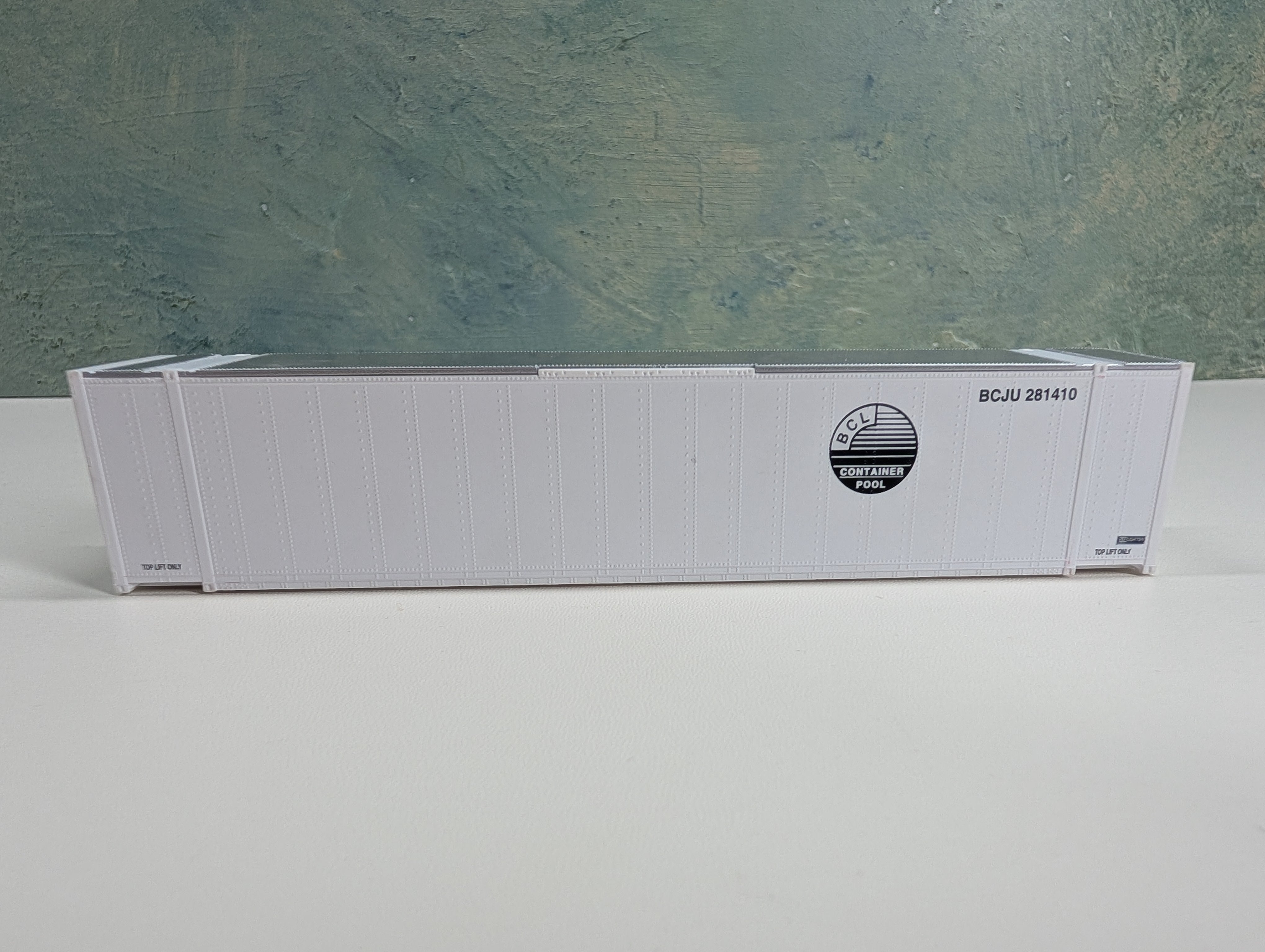 USED Walthers HO Scale 48' Smooth Container BCL Container Pool BCJU #281410