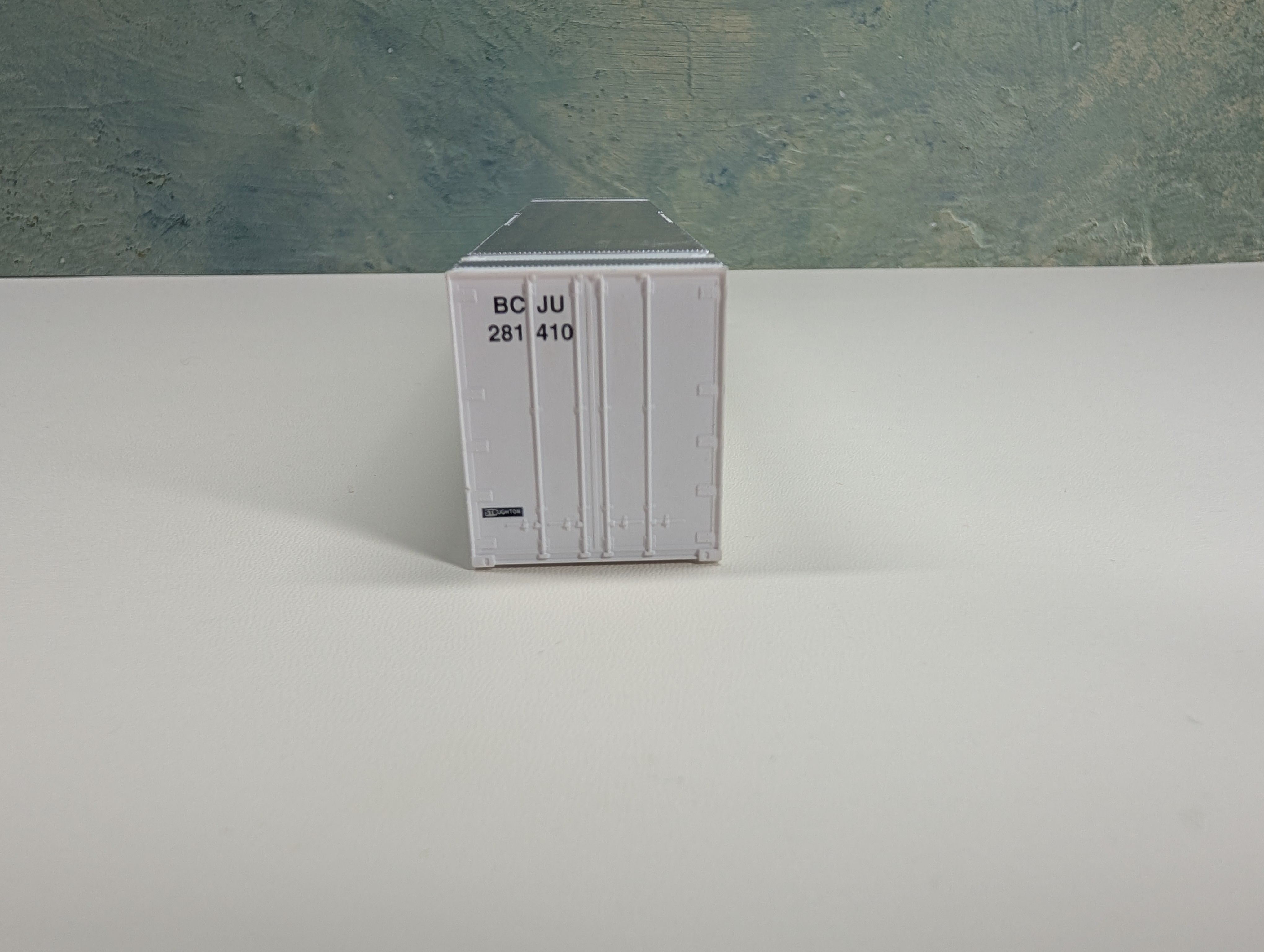 USED Walthers HO Scale 48' Smooth Container BCL Container Pool BCJU #281410