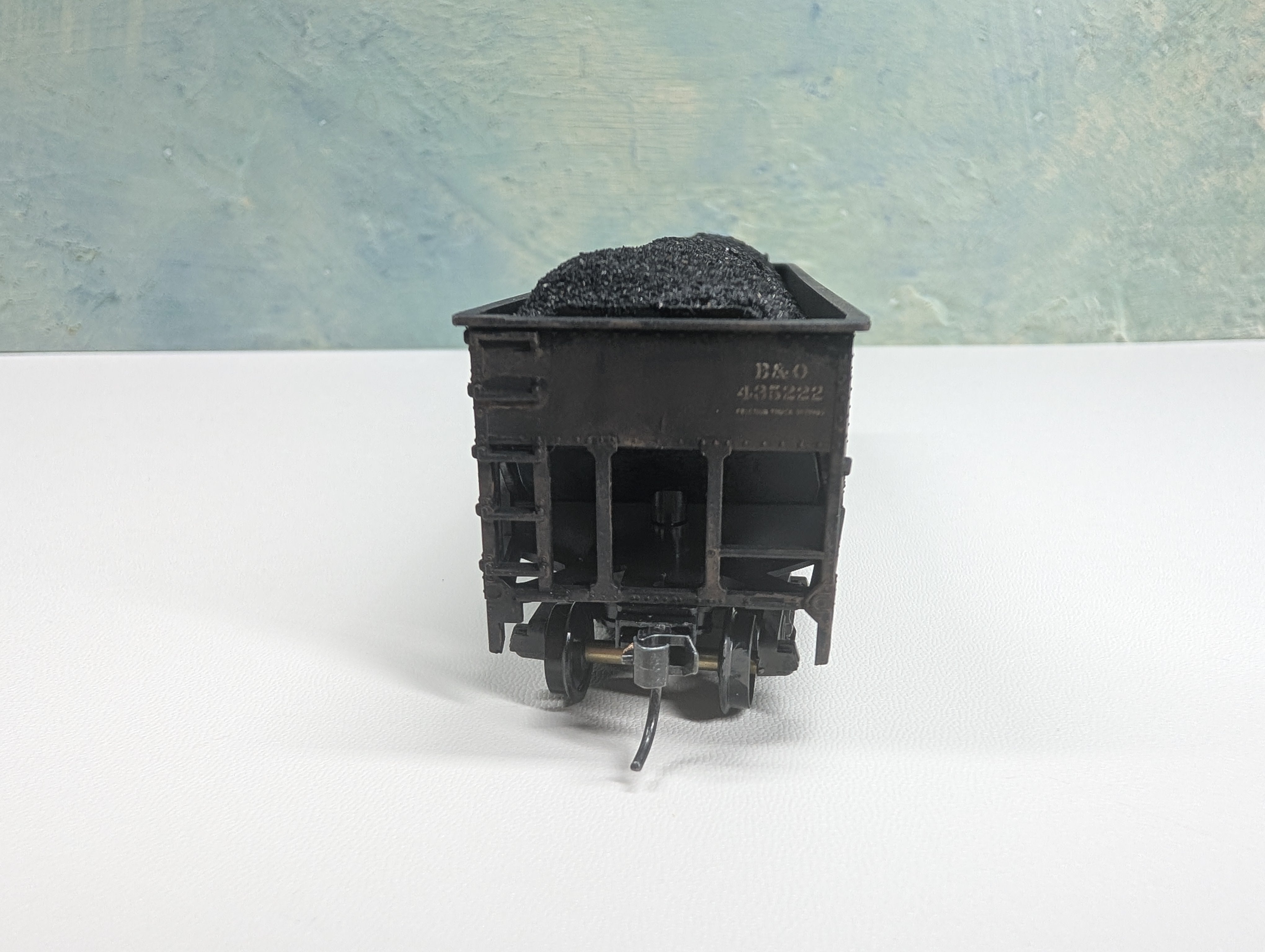 USED Stewart Hobbies HO Scale 3 Bay Open Hopper w/ Coal Load Baltimore and Ohio B&O #435222 Weathering