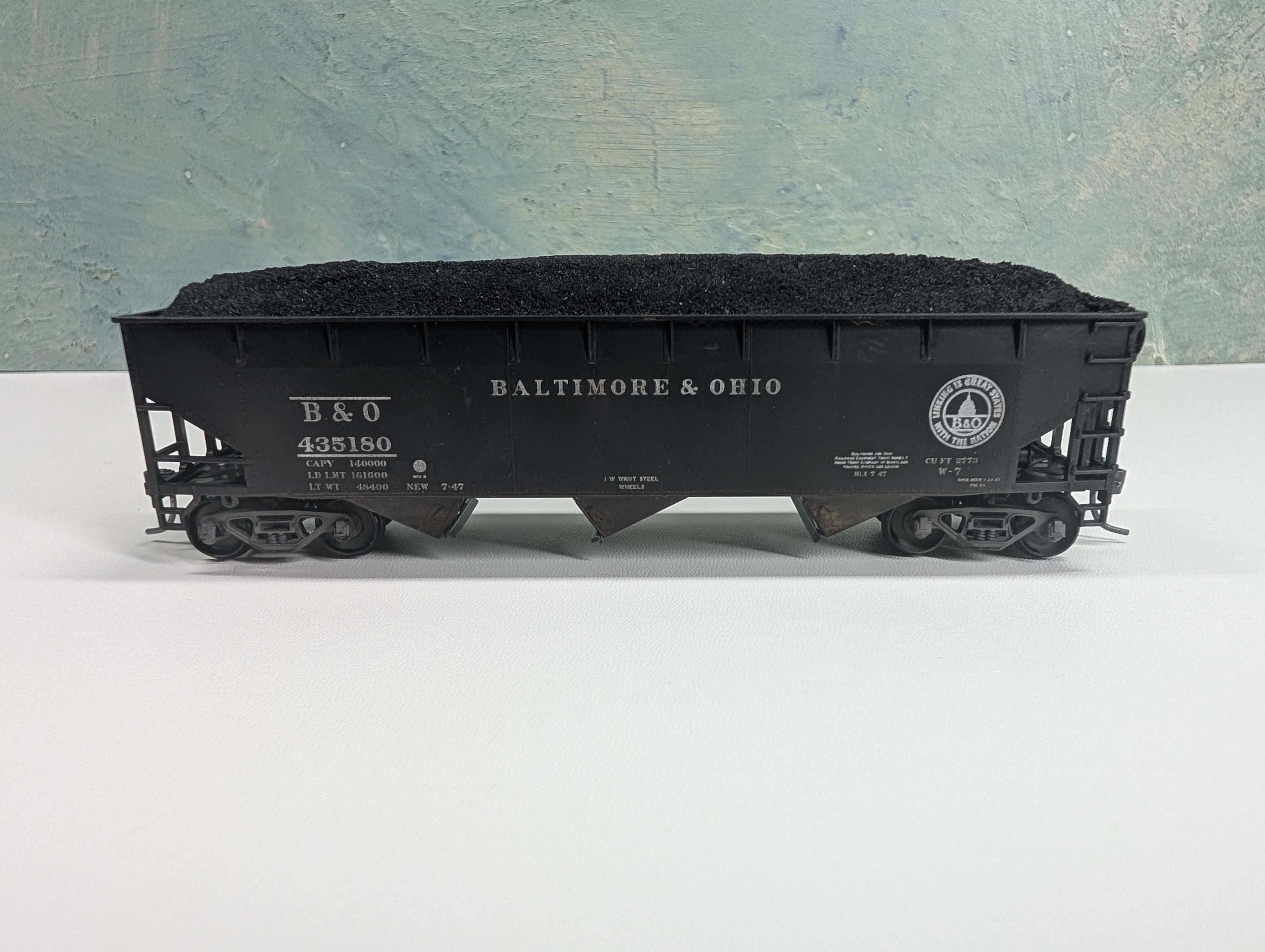 USED Stewart Hobbies HO Scale 3 Bay Open Hopper w/ Coal Load Baltimore and Ohio B&O #435180 Weathering