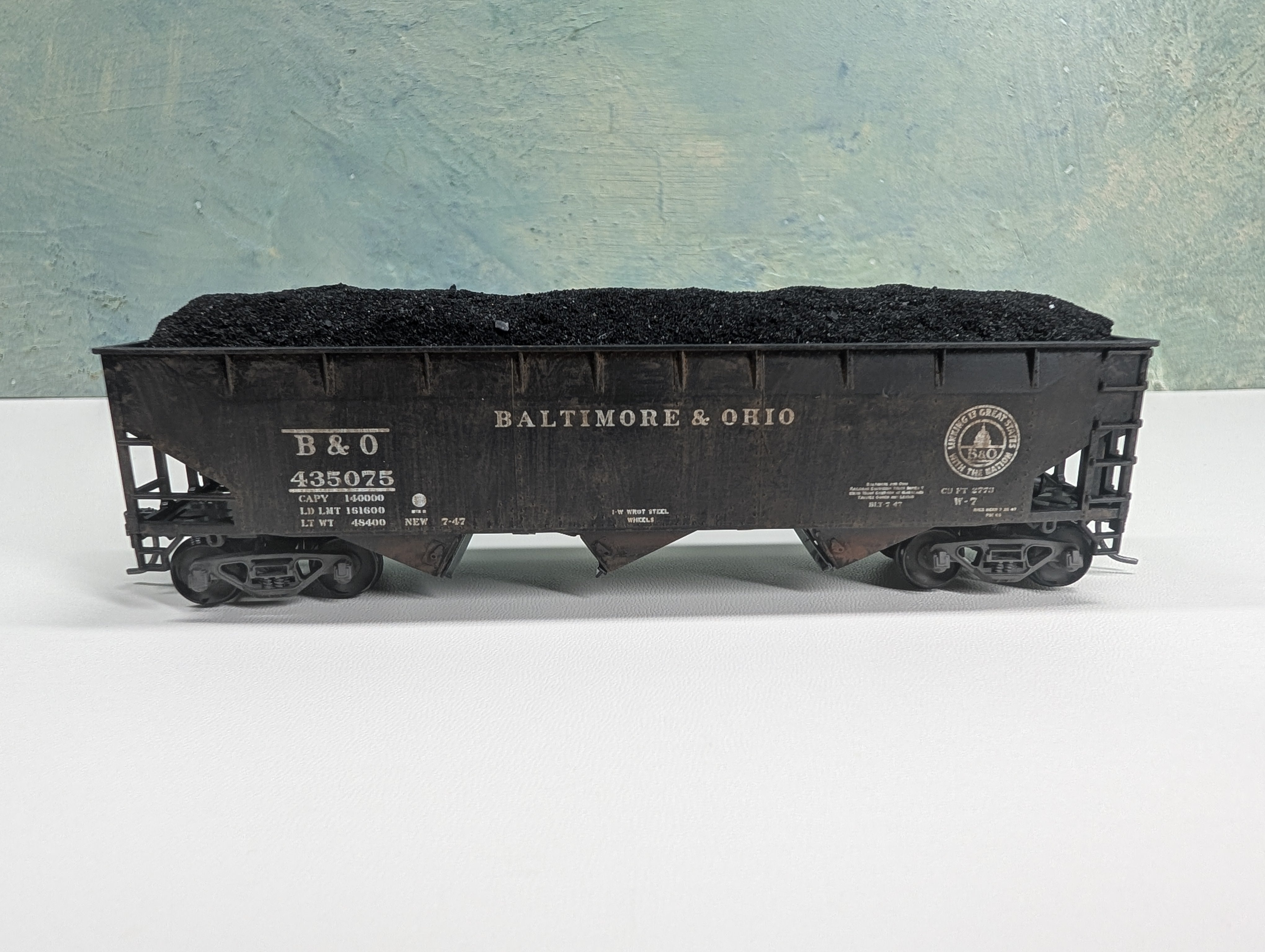 USED Stewart Hobbies HO Scale 3 Bay Open Hopper w/ Coal Load Baltimore and Ohio B&O #435075 Weathering