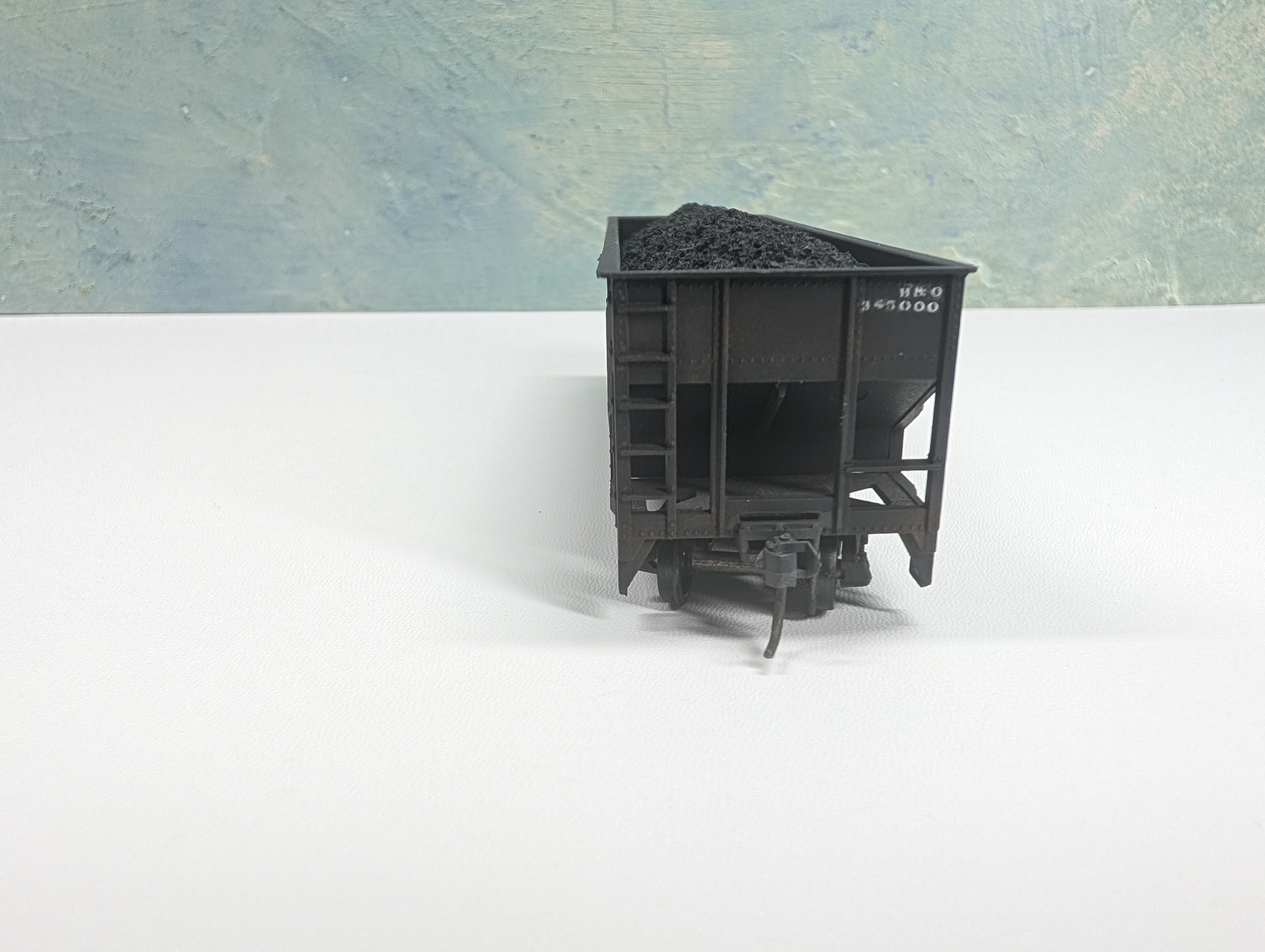 USED HO Scale 3 Bay Open Hopper w/ Coal Load Baltimore and Ohio B&O #435000 Weathering