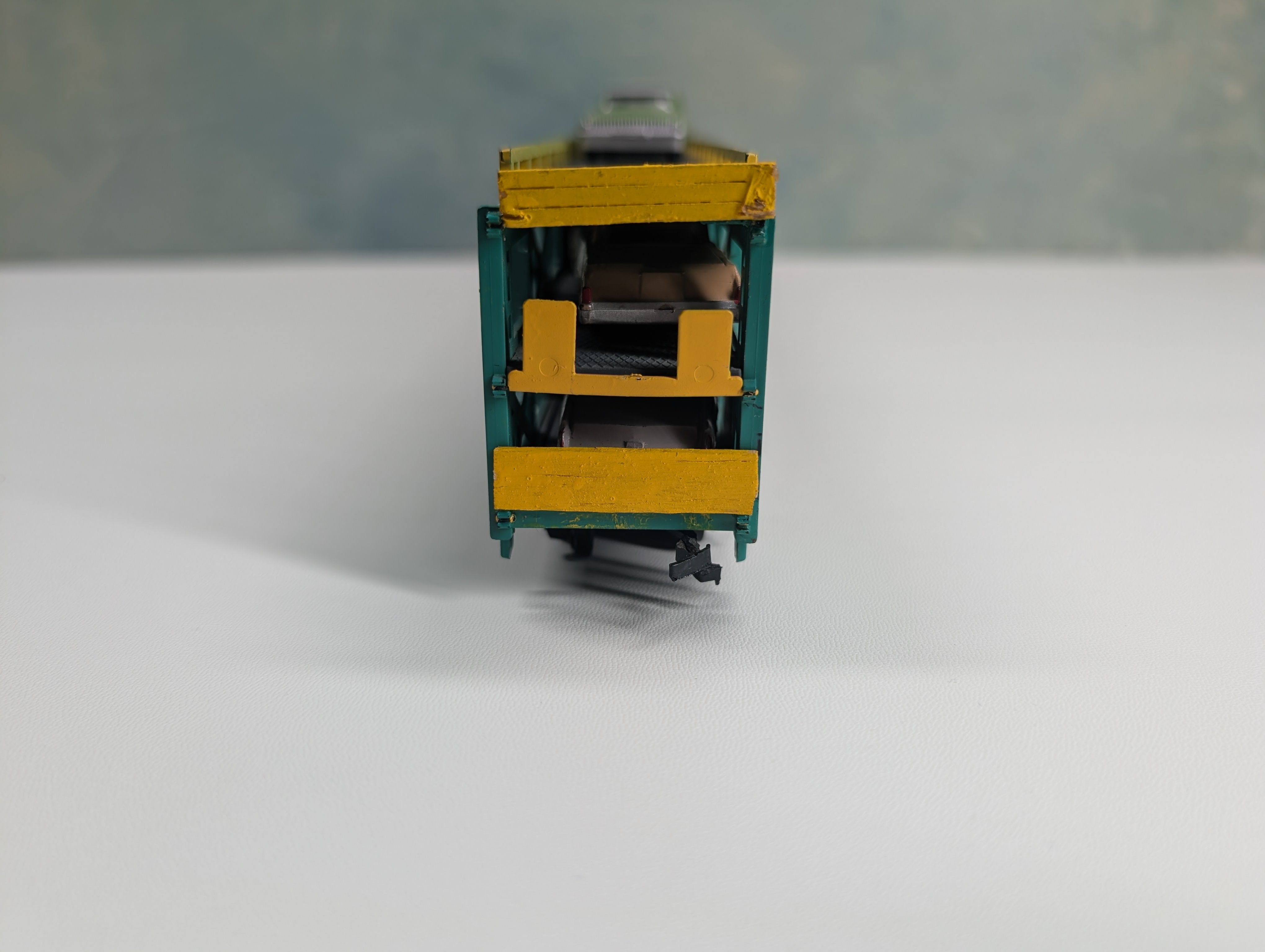 USED Bachmann HO Scale Auto Carrier w/ 13 Vehicles Penn Central ETTX #905354