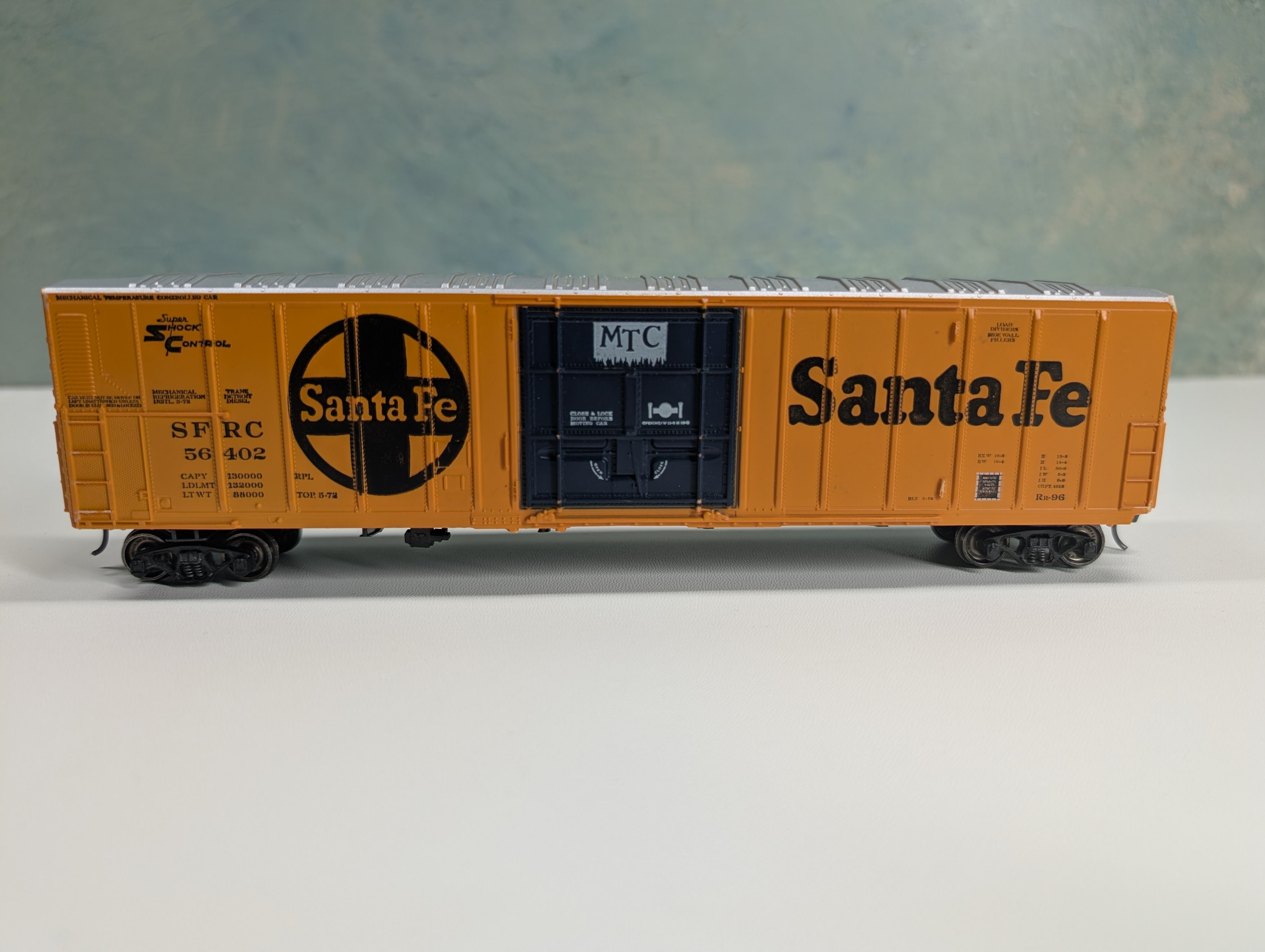 USED Athearn HO Scale 56' Box Car Santa Fe SFRC #56402