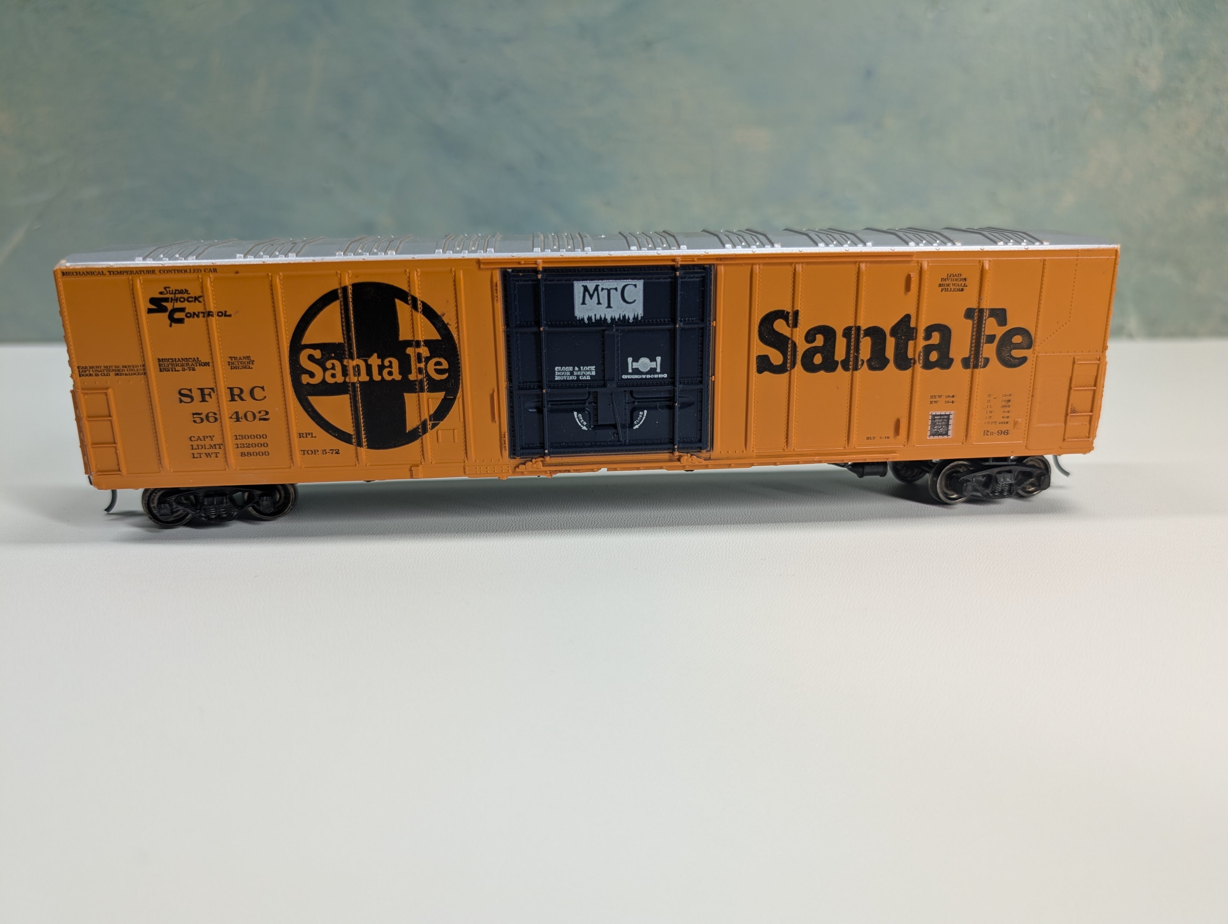 USED Athearn HO Scale 56' Box Car Santa Fe SFRC #56402