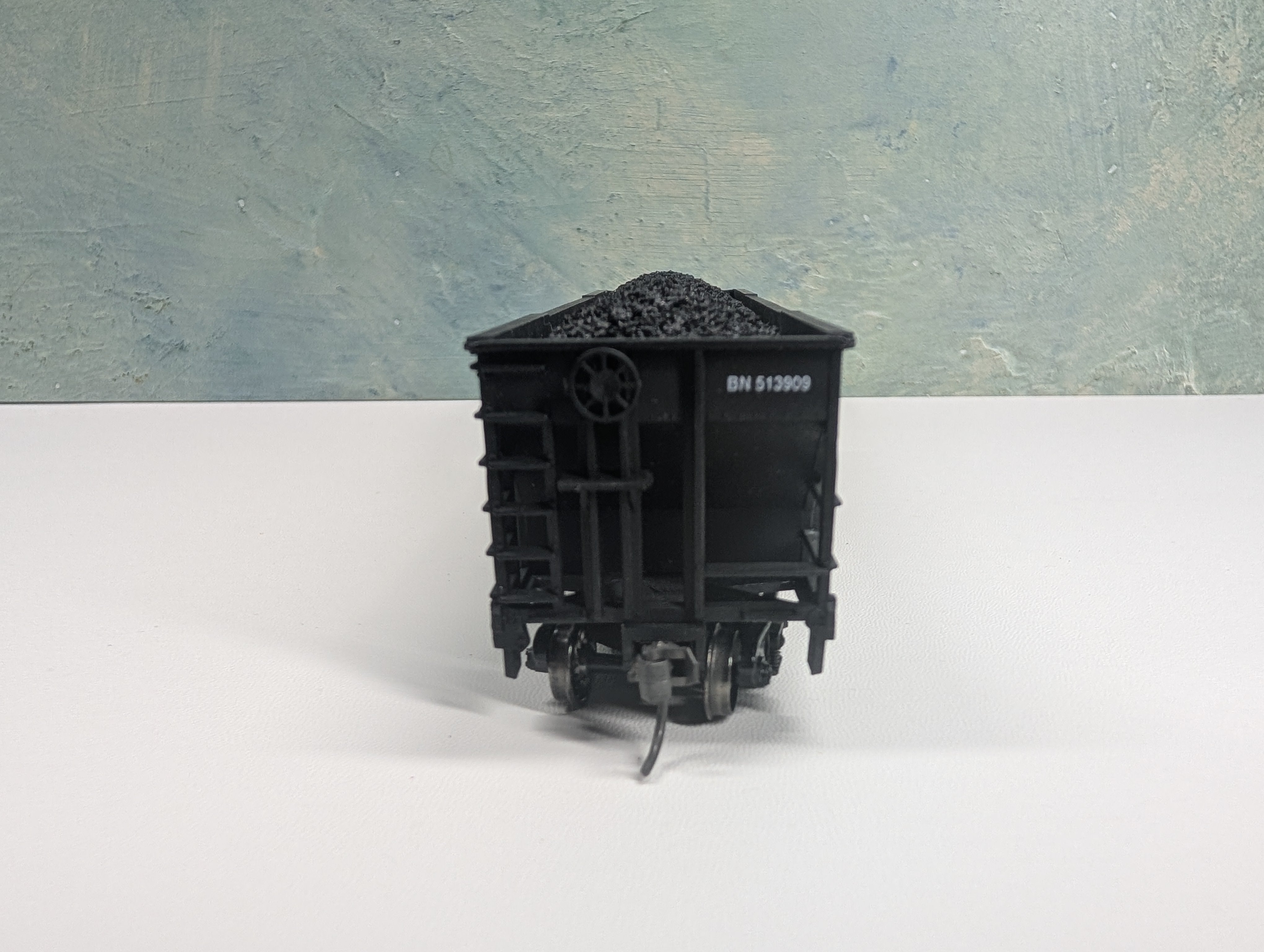 USED HO Scale 4 Bay Coal Hopper Burlington Northern BN #513909