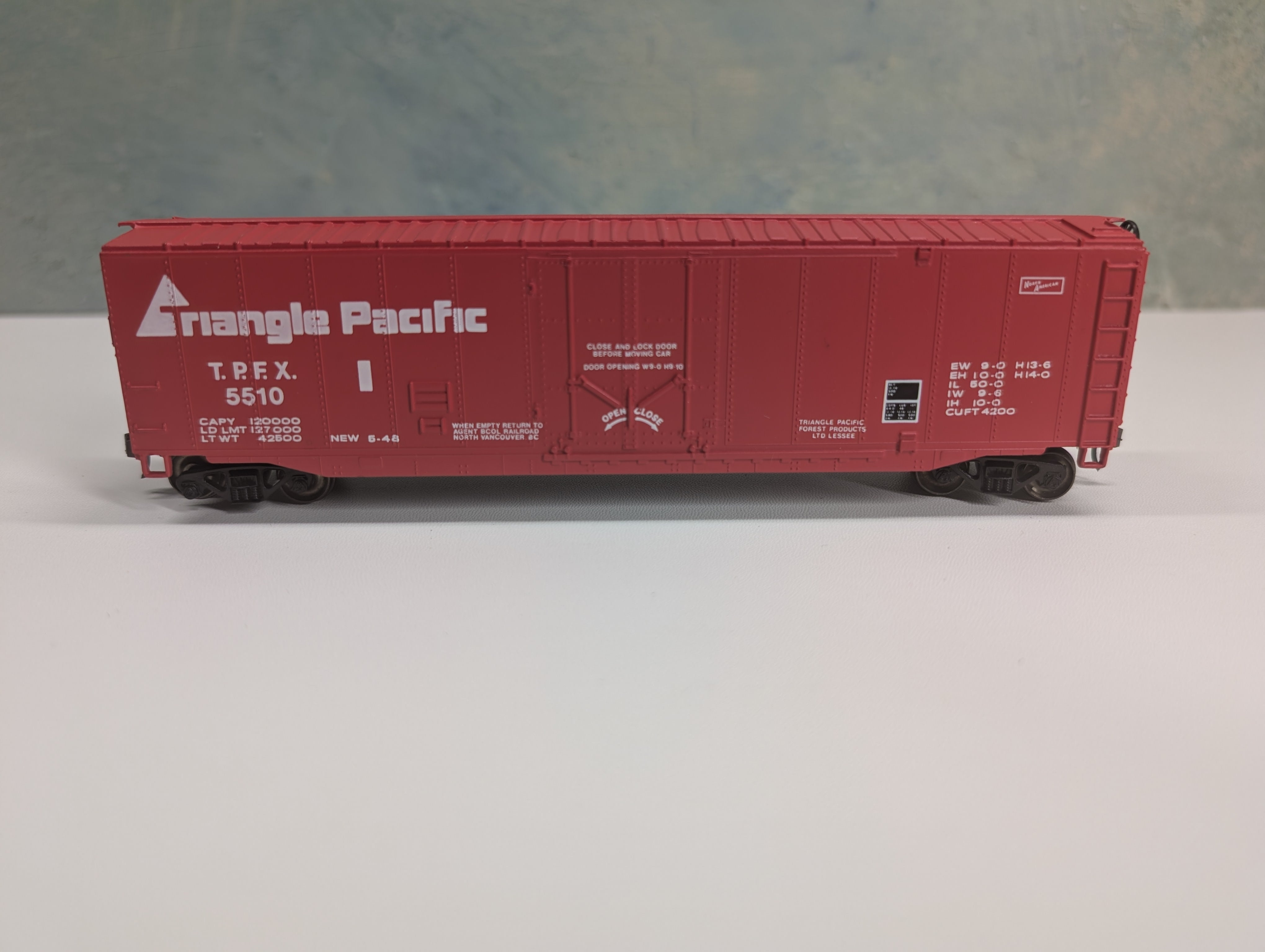 USED HO Scale 50' Box Car Triangle Pacific TPFX #5510
