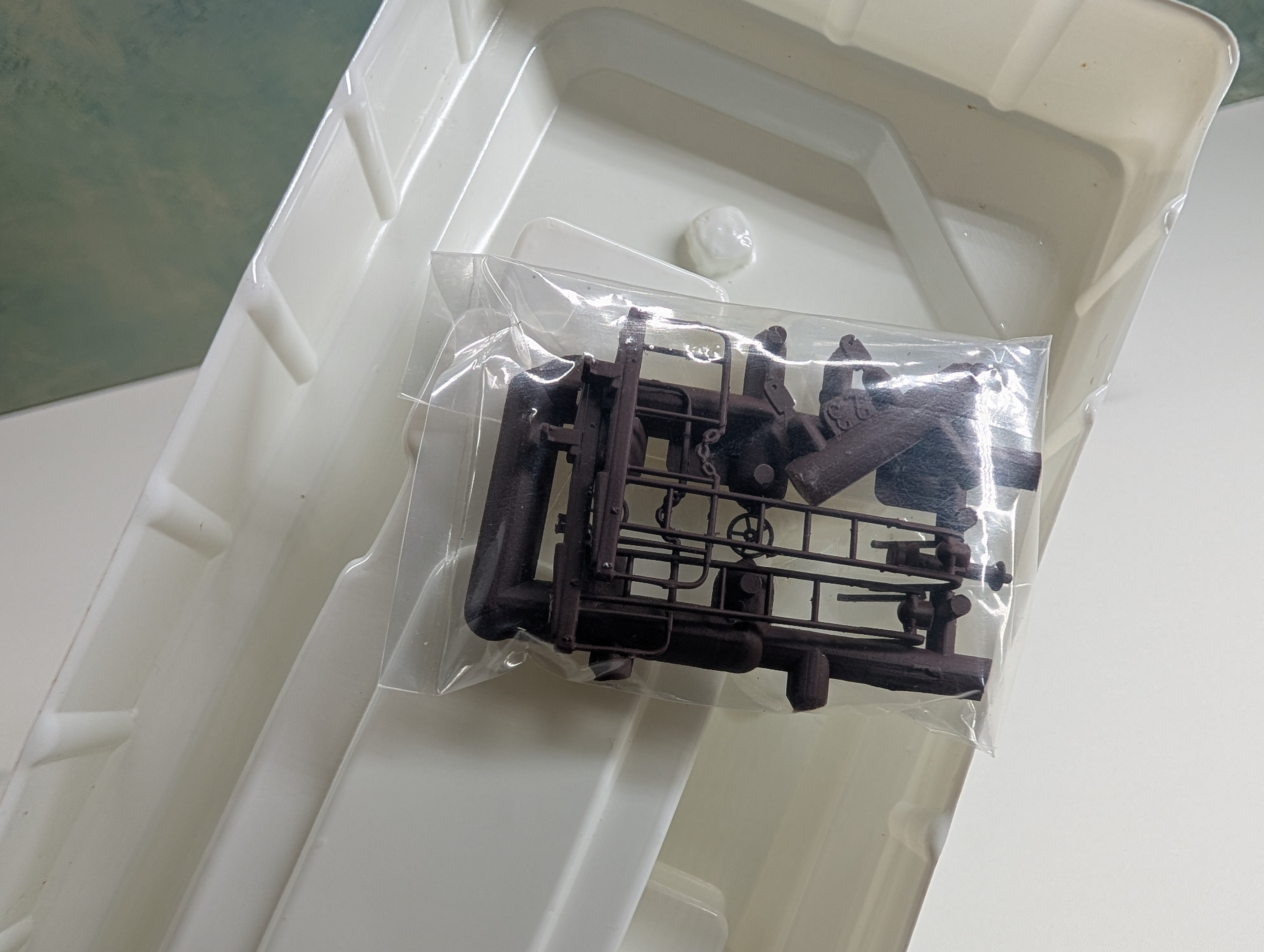 USED Walthers 932-27604 HO Scale C-30-1 Wood Caboose 2 Car Pack Southern Pacific T&NO #342, 276