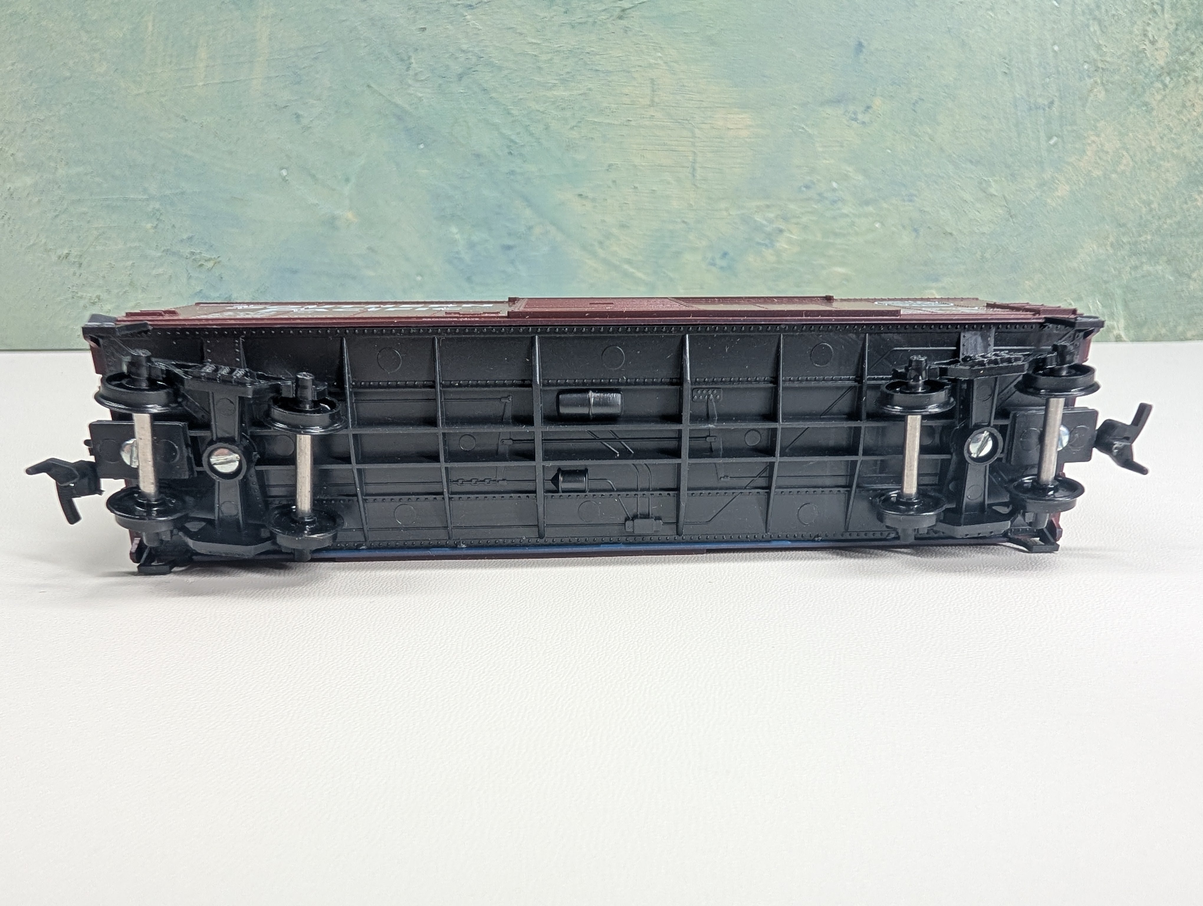 USED Roundhouse 1101 HO Scale 40' AAR Modern Box Car Southern Pacific TNO #59102