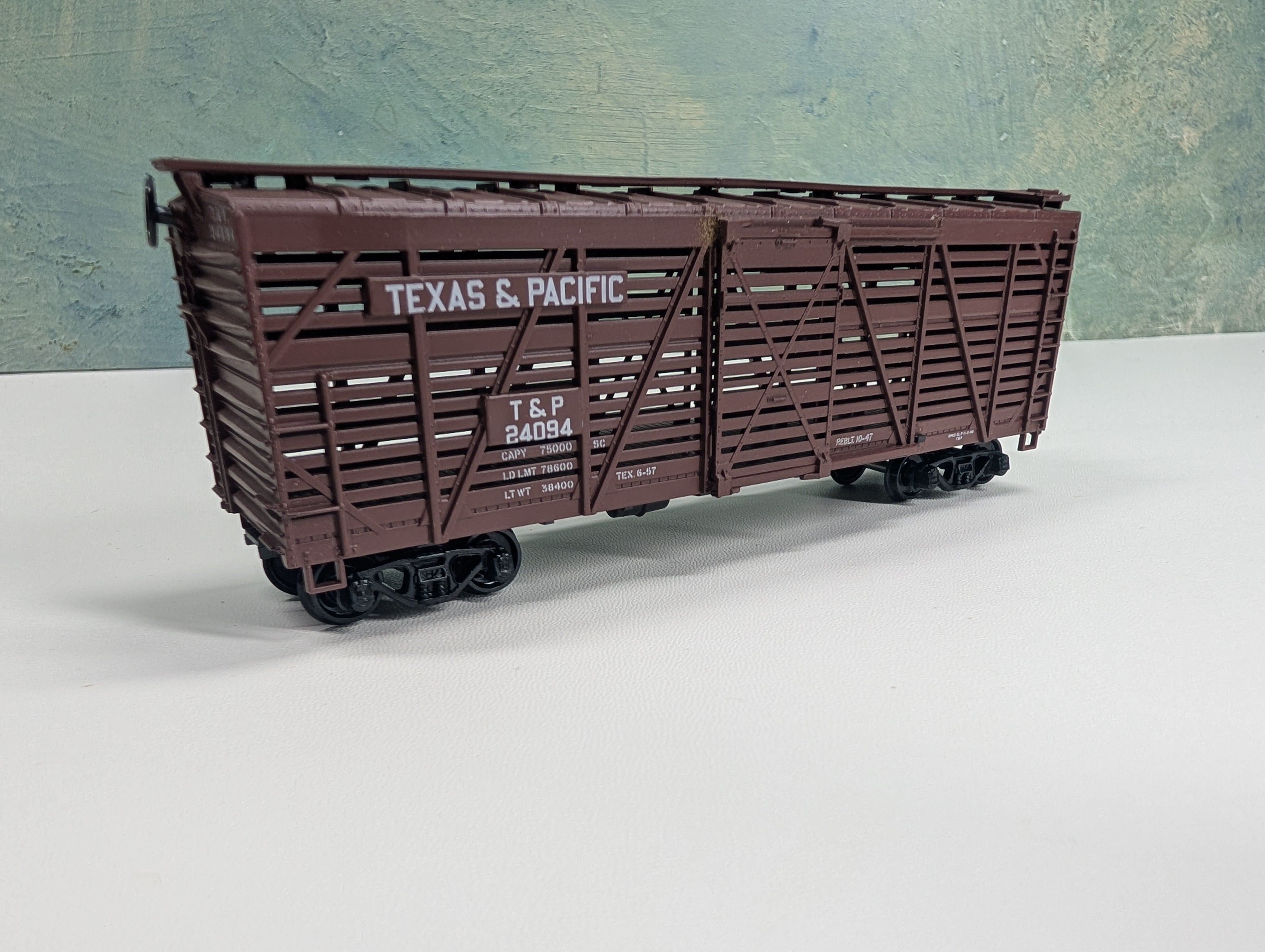 USED Athearn 1773 HO Scale 40' Stock Car Texas and Pacific T&P #24094