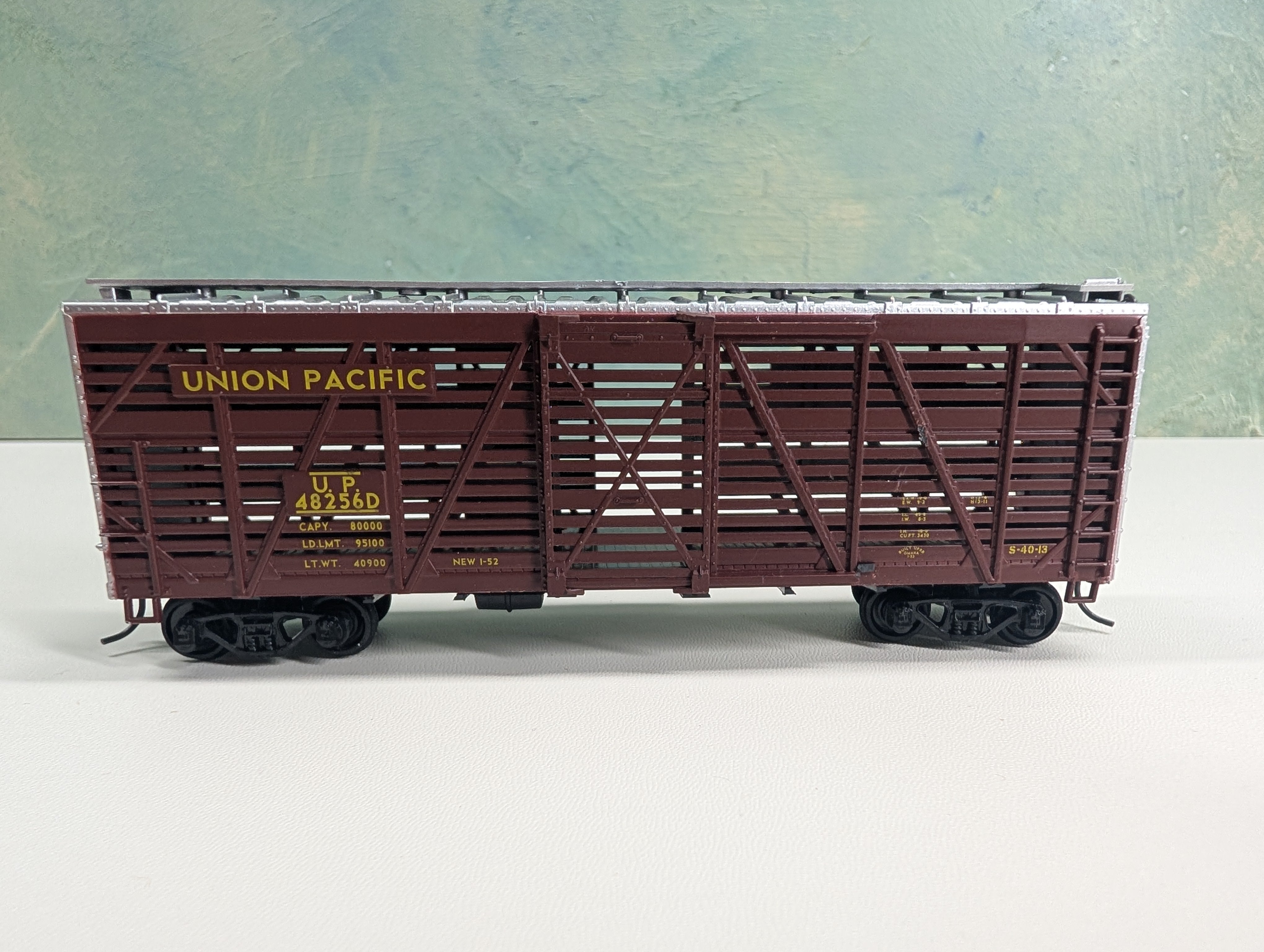 USED Athearn HO Scale 40' Stock Car Union Pacific UP #48256D