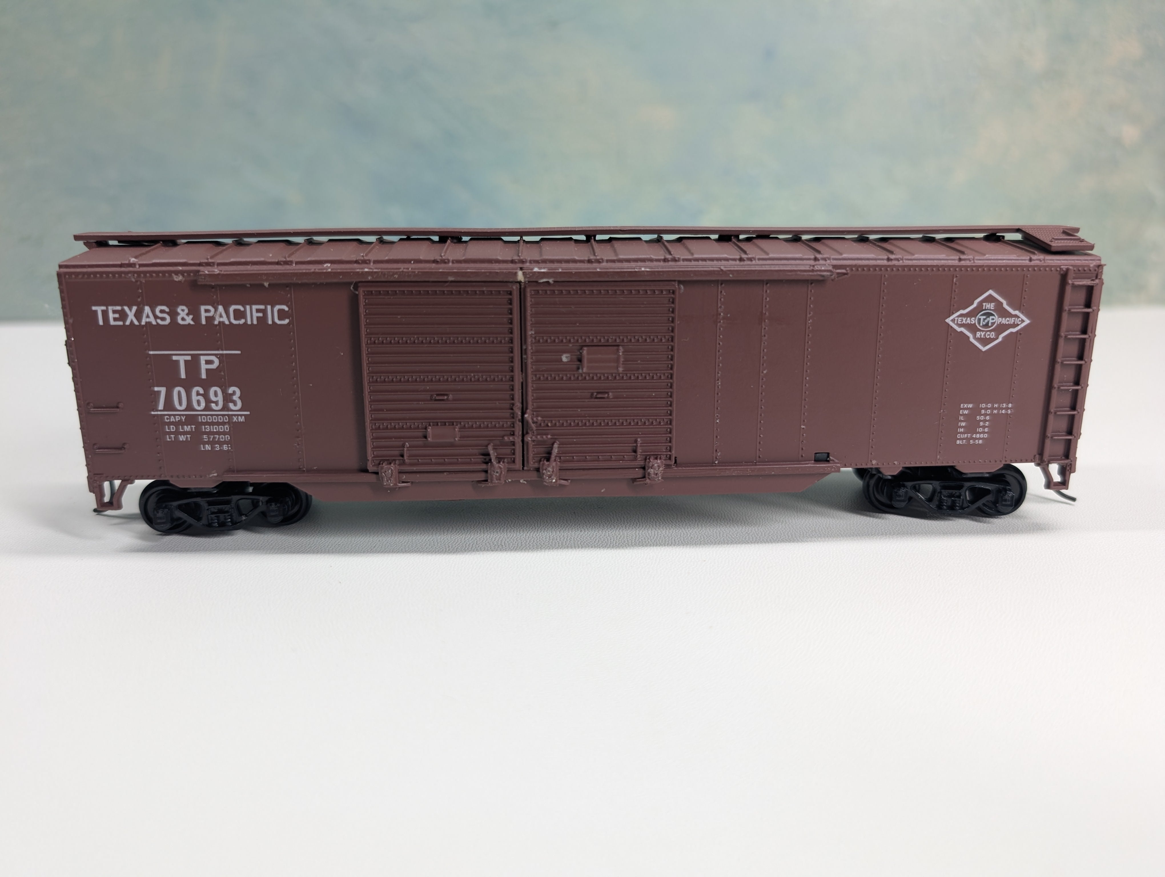 USED Athearn 5110 HO Scale 50' Box Car Texas and Pacific T&P #70693