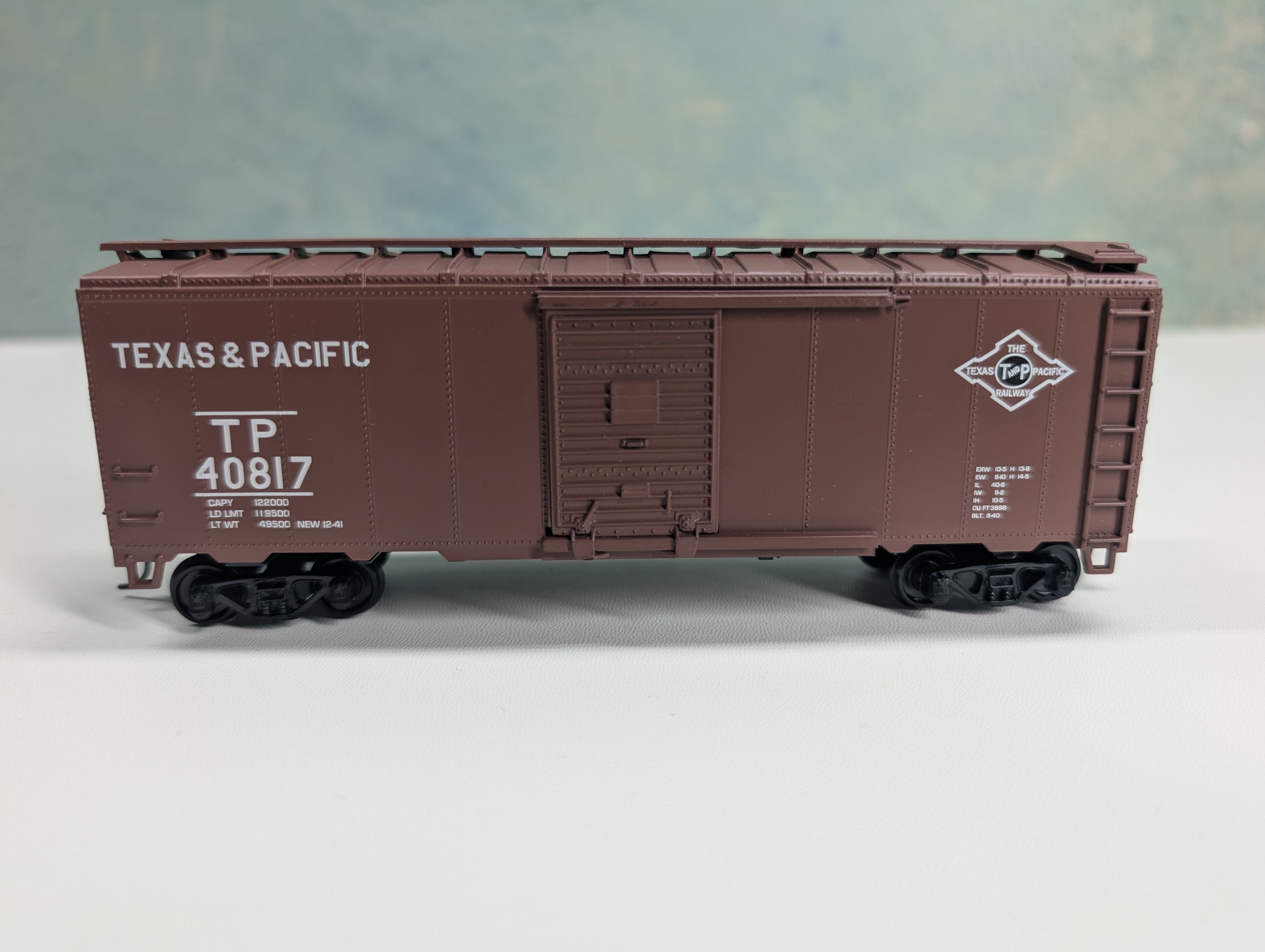 USED Athearn HO Scale 40' Box Car Texas and Pacific T&P #40817