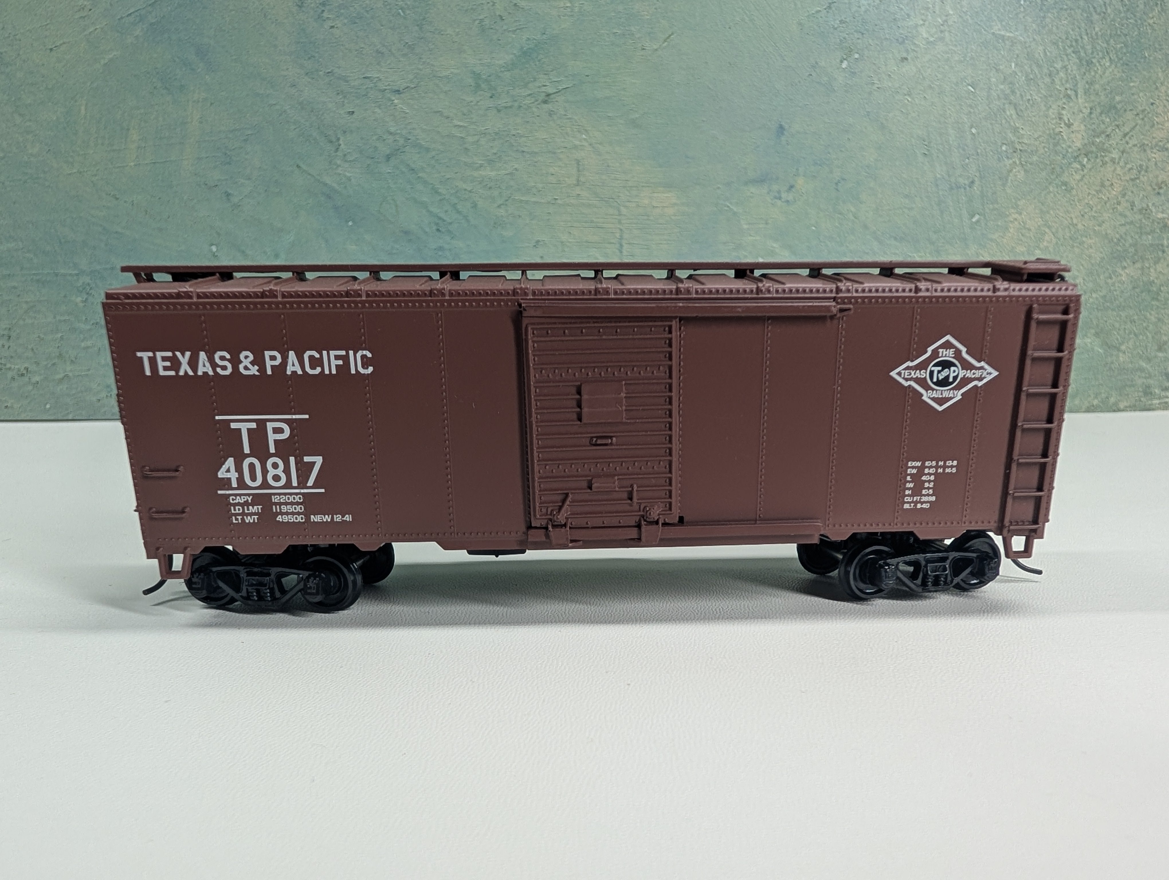 USED Athearn HO Scale 40' Box Car Texas and Pacific T&P #40817