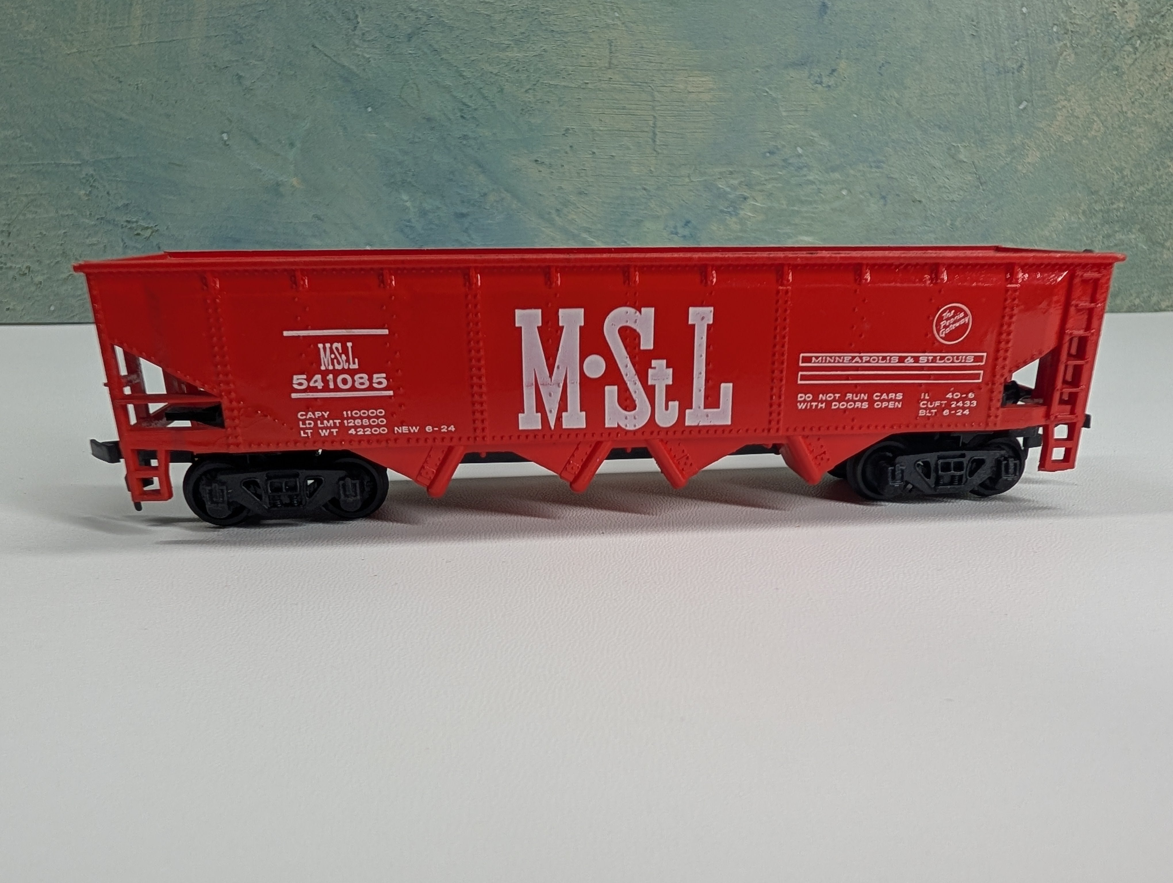 USED Bachmann HO Scale Quad Hopper MSTL #541085