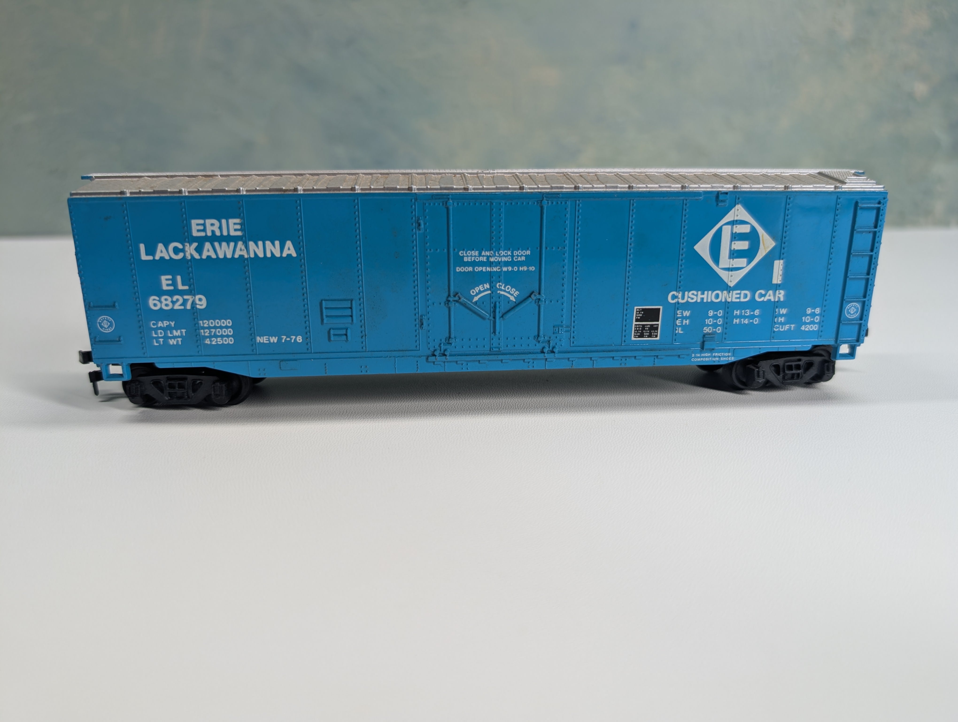 USED Bachmann HO Scale 50' Box Car Erie Lackawanna EL #68279