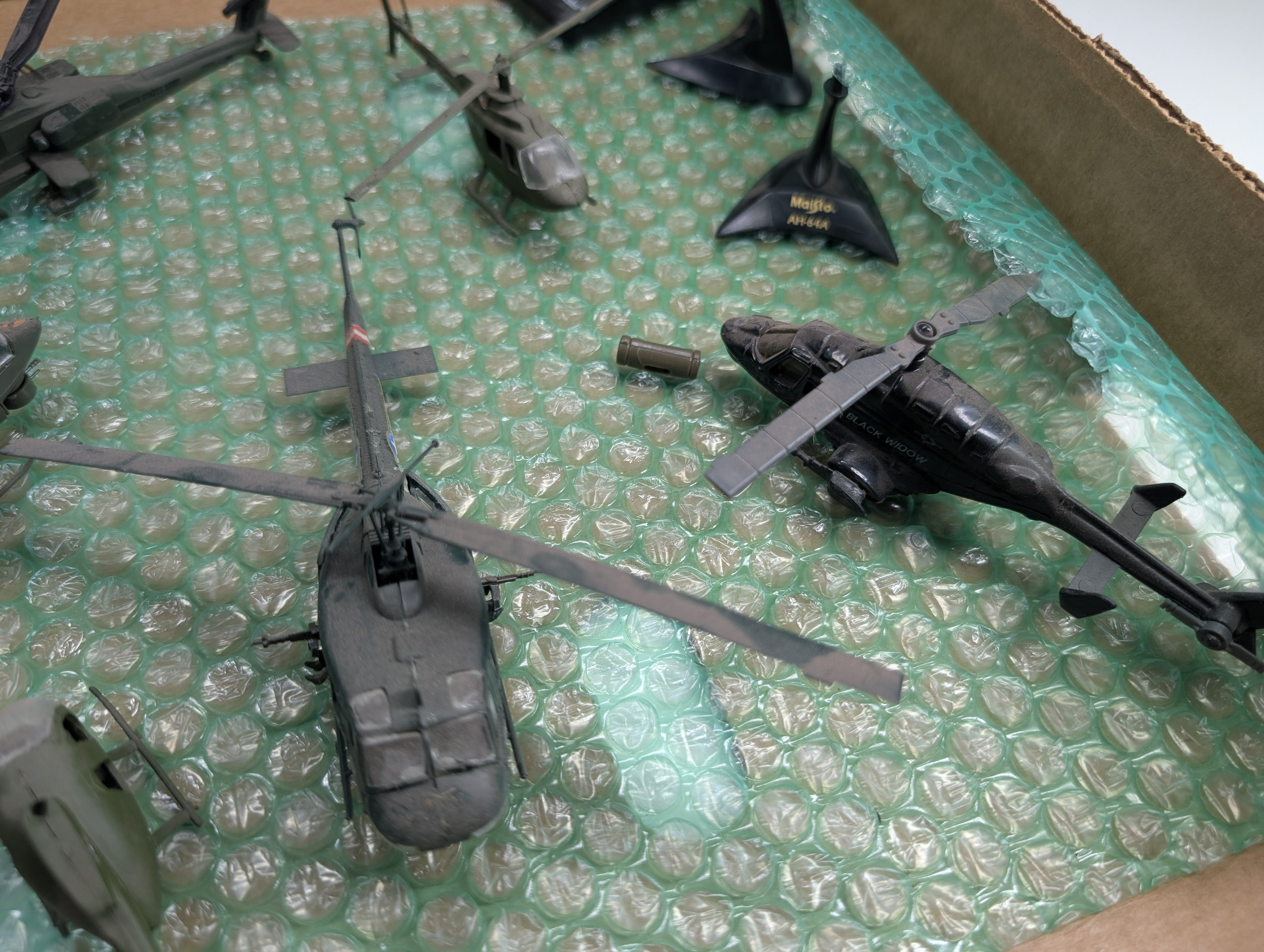 USED HO Scale Lot of Army Helicopters