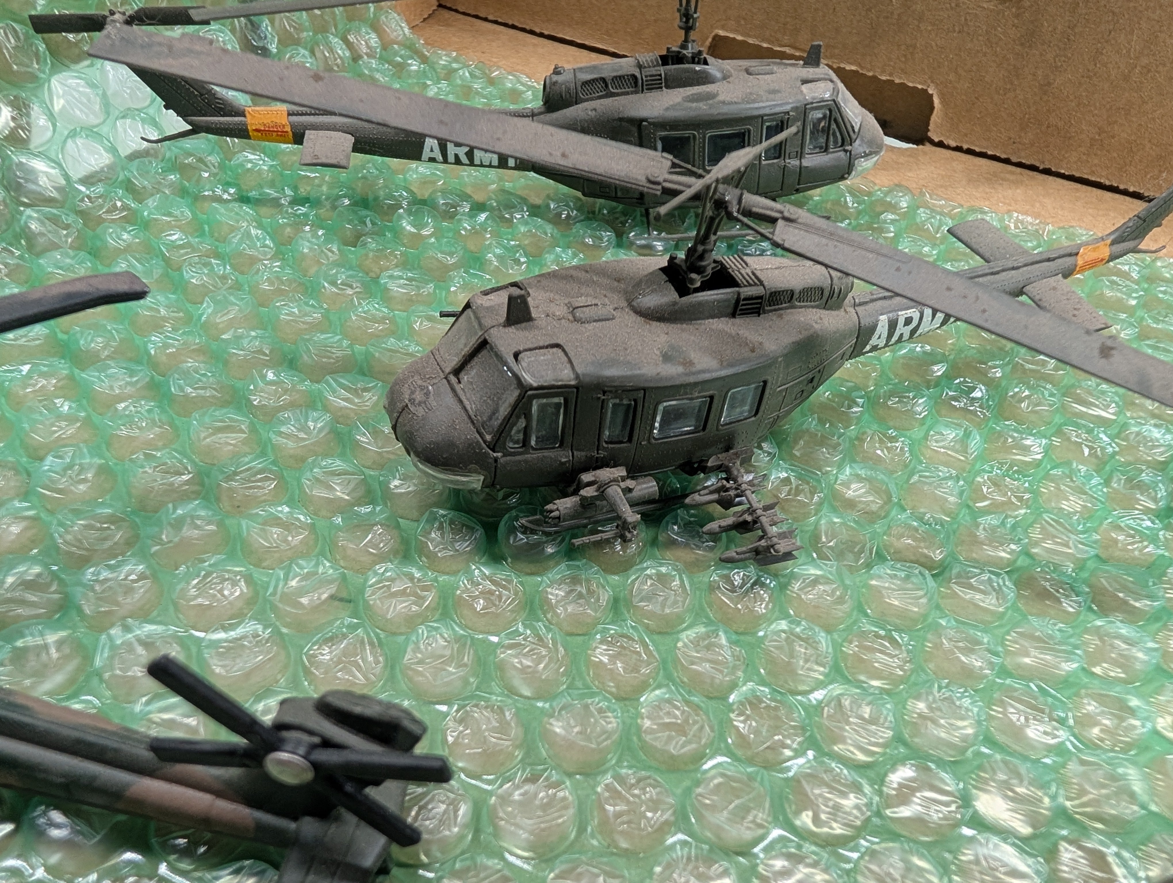 USED HO Scale Lot of Army Helicopters