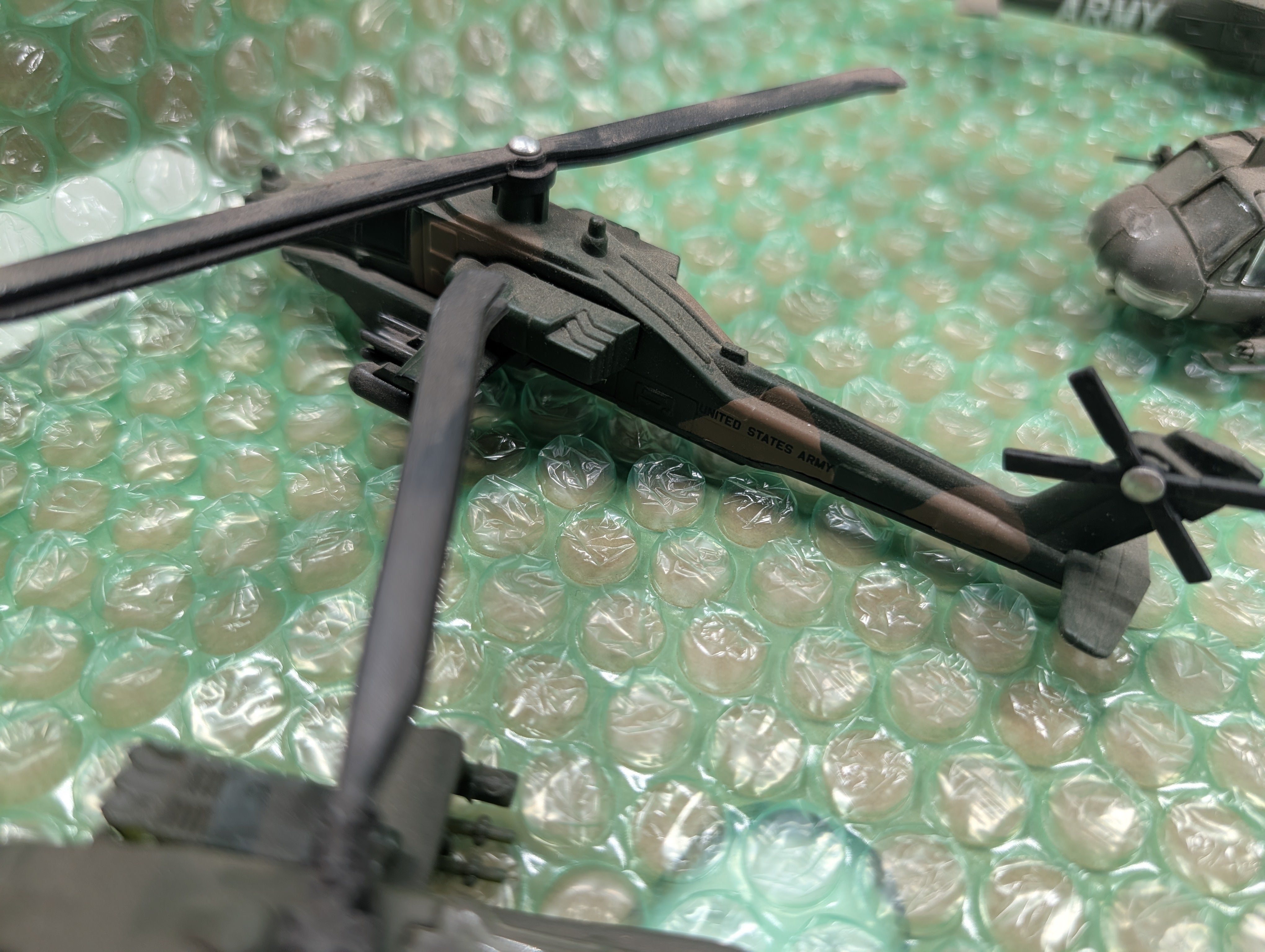 USED HO Scale Lot of Army Helicopters