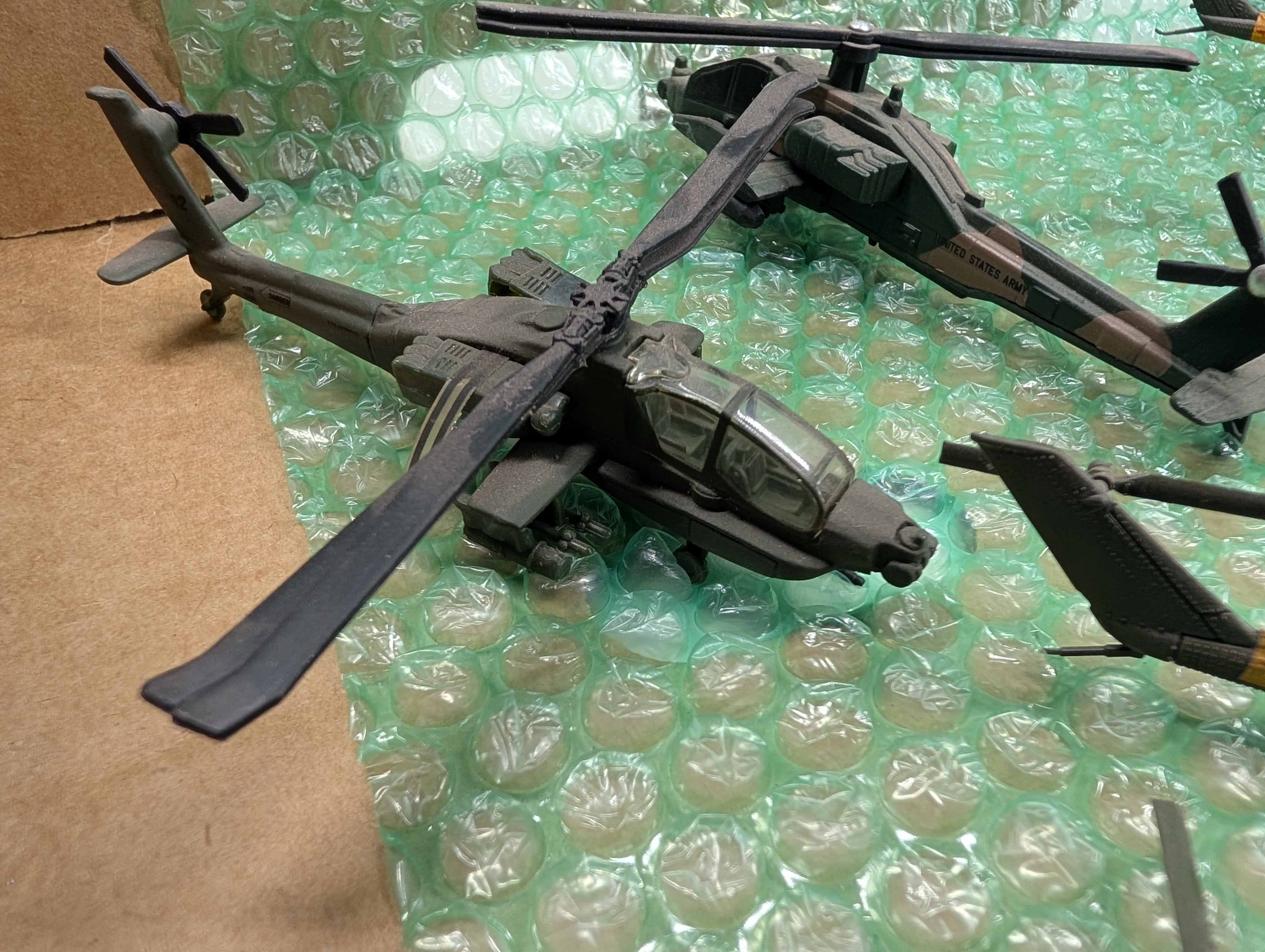 USED HO Scale Lot of Army Helicopters