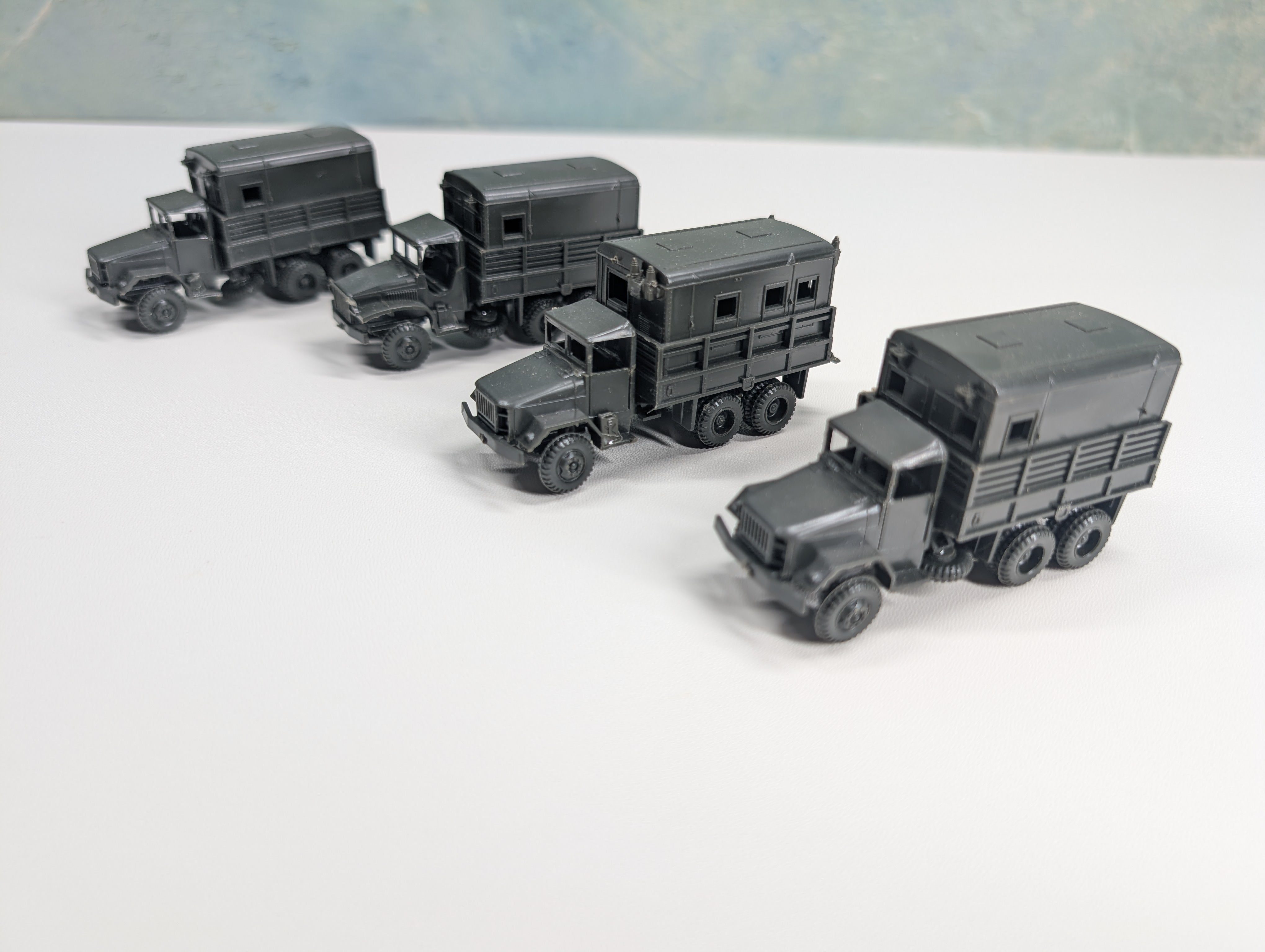 USED Roco HO Scale Lot of Army Vehicles (4 pcs)