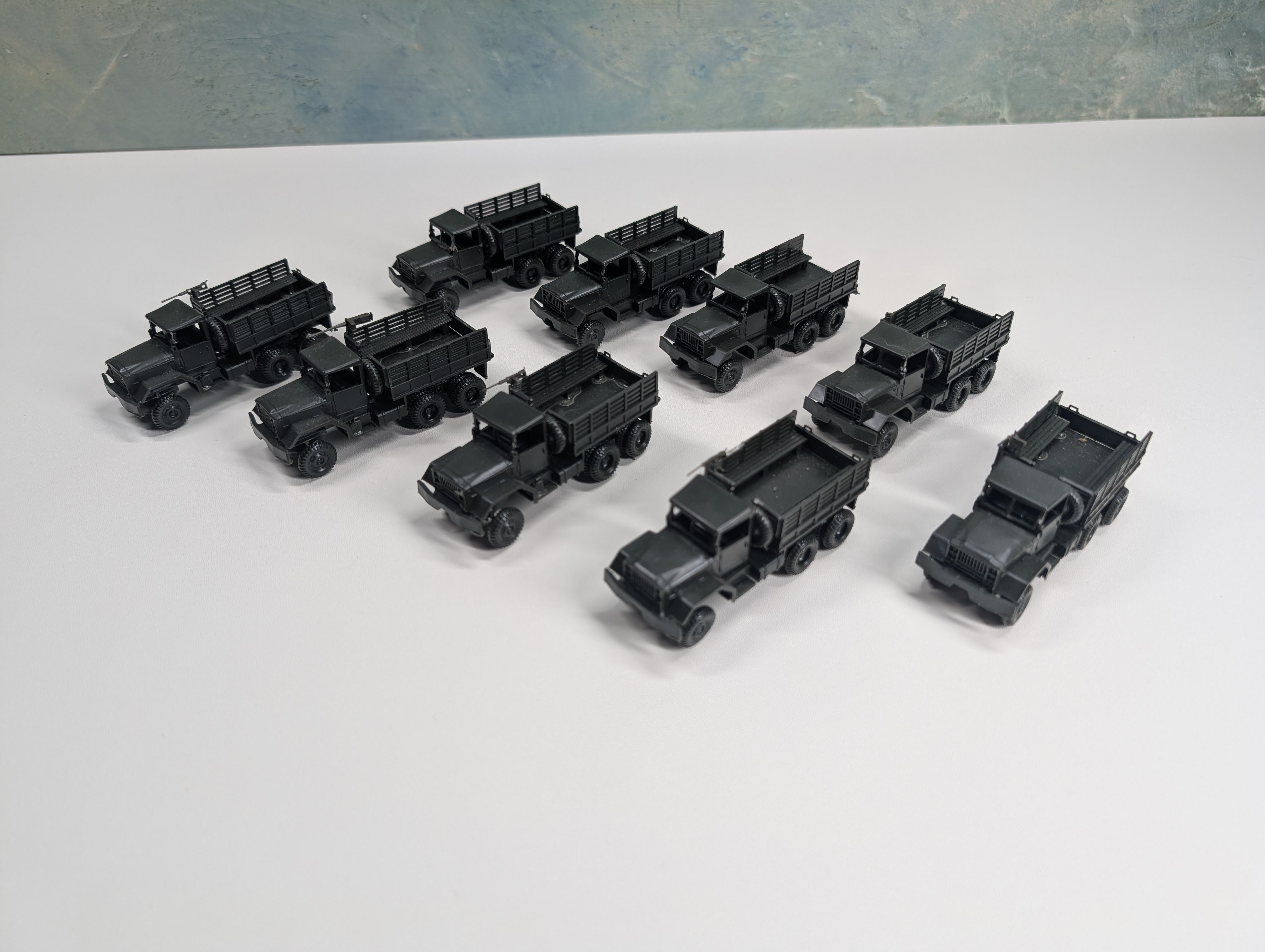 USED Roco HO Scale Lot of Army Vehicles (9 pcs)