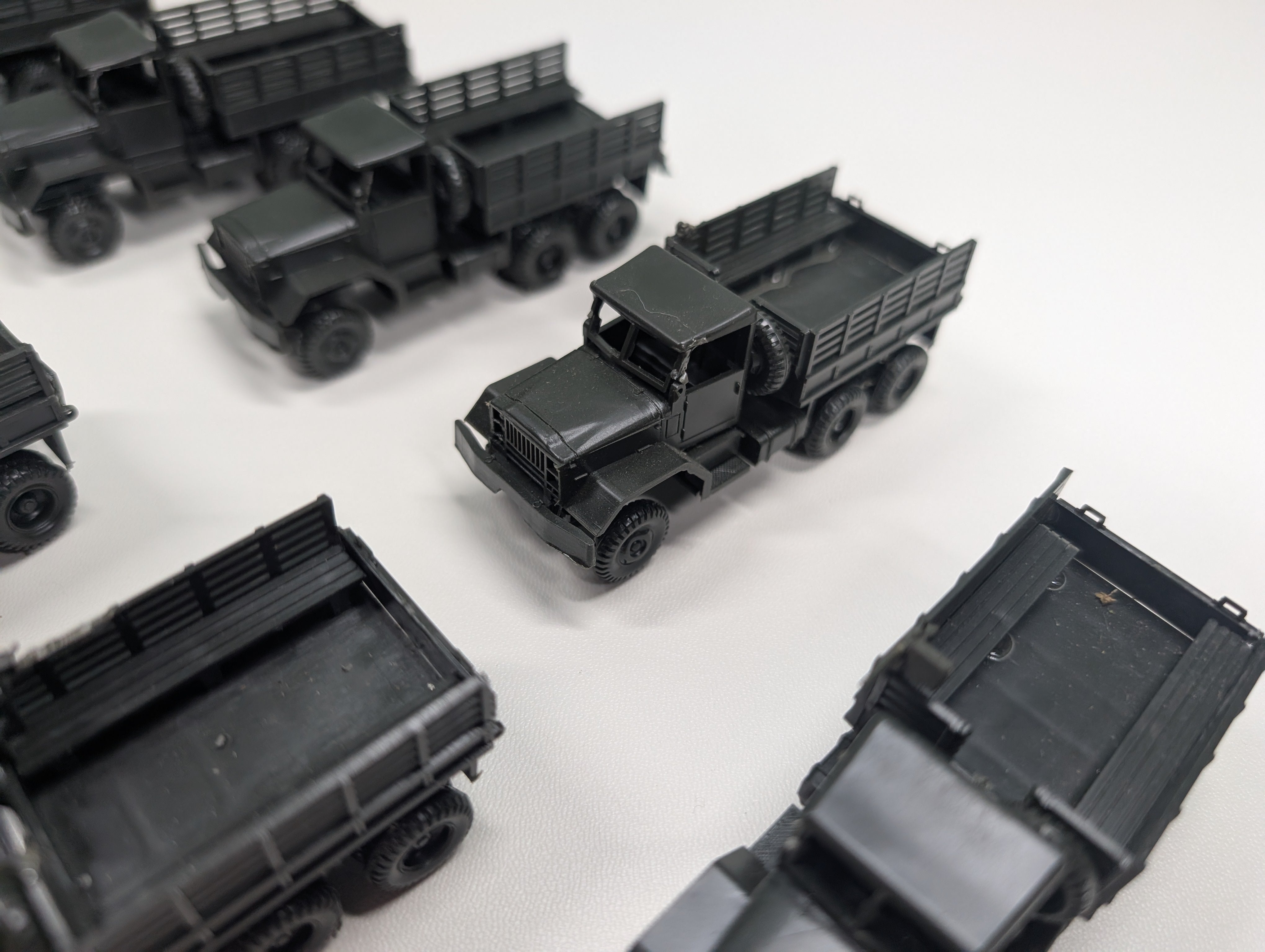 USED Roco HO Scale Lot of Army Vehicles (9 pcs)