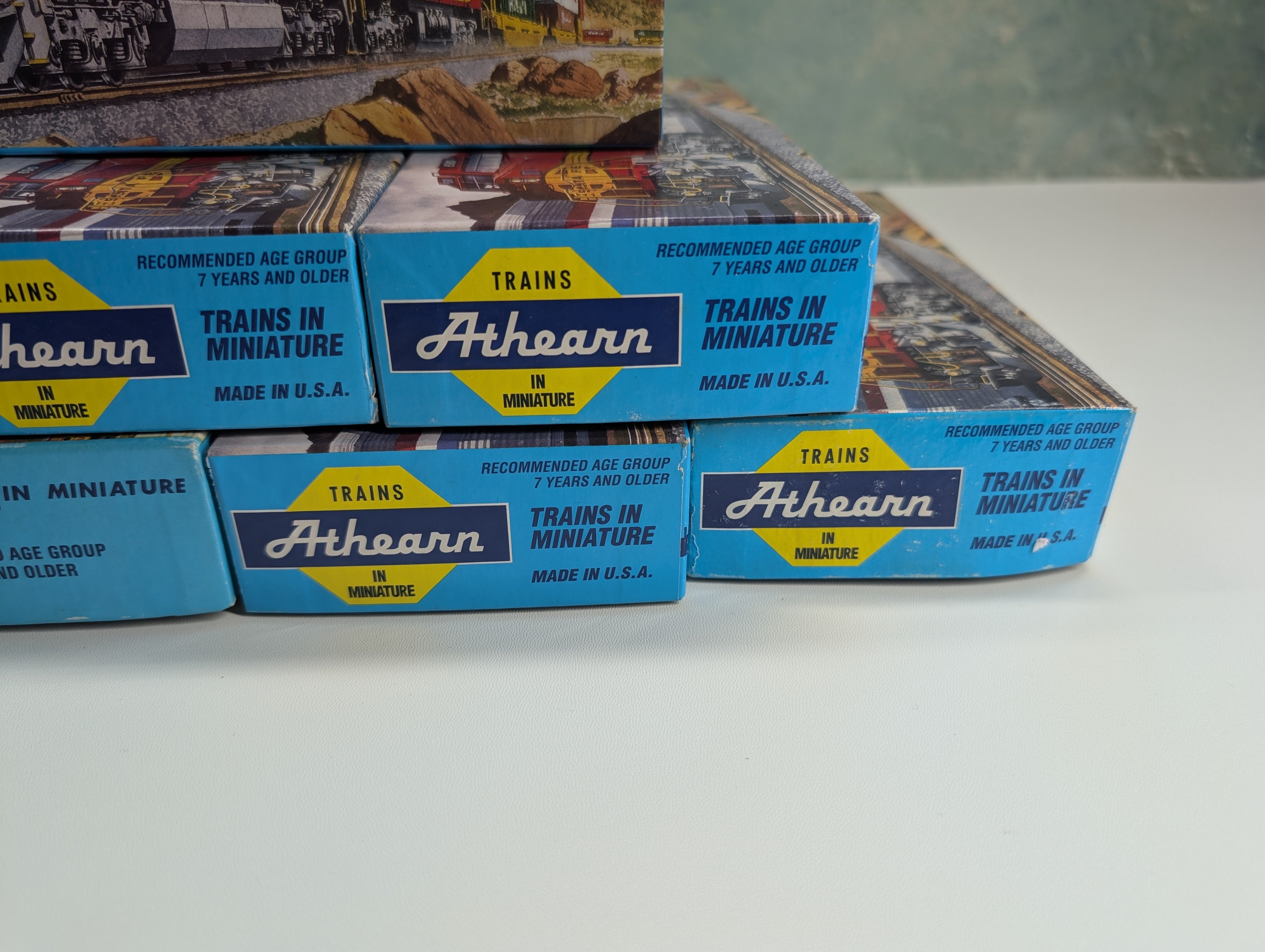 USED Athearn HO Scale Lot of Empty Train Boxes for Storage (8 pcs)