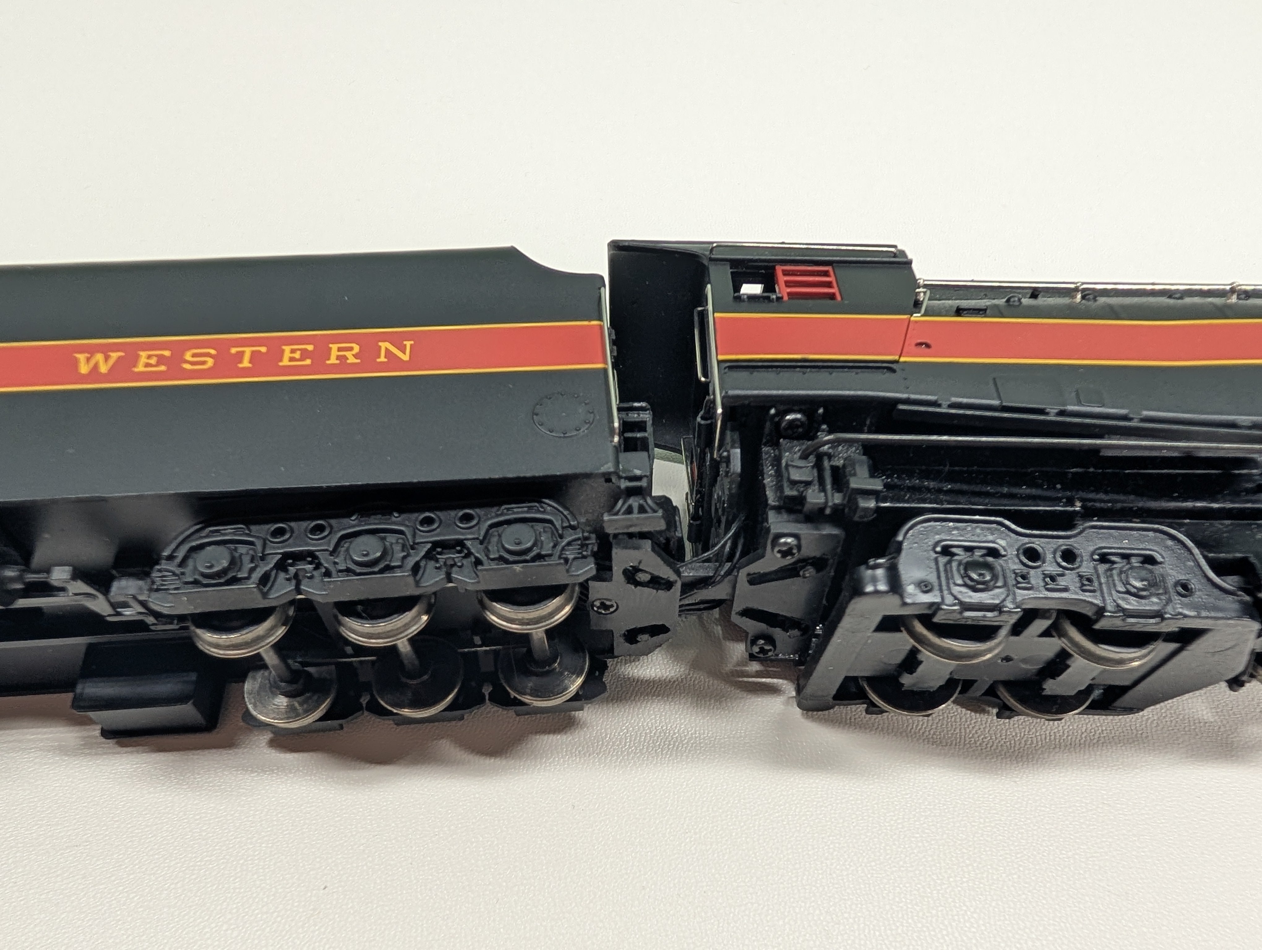 USED Bachmann HO Scale Spectrum 4-8-4 J-Class Steam Locomotive Norfolk & Western #610 Runs Well DC