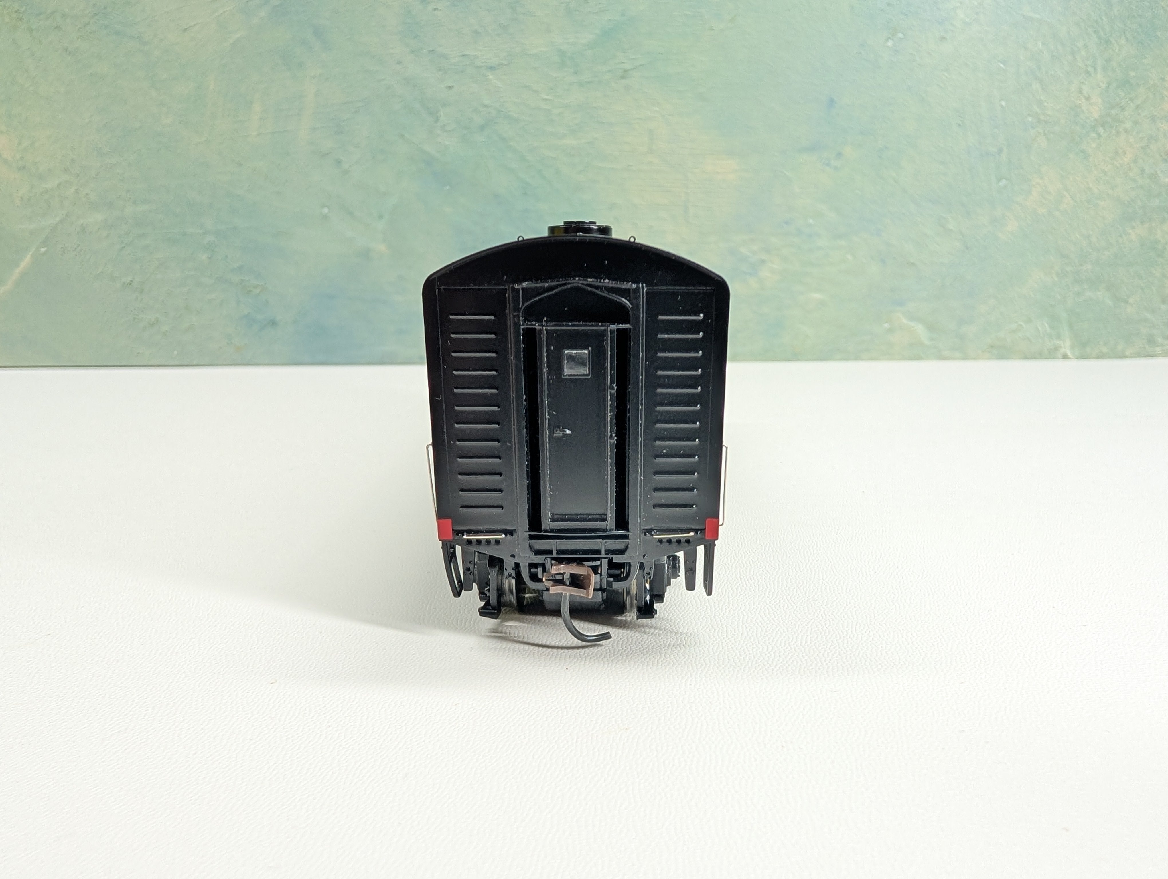 USED Athearn Genesis #G25011 HO Scale F3B Diesel Locomotive Southern Pacific #8003 Runs Great DC