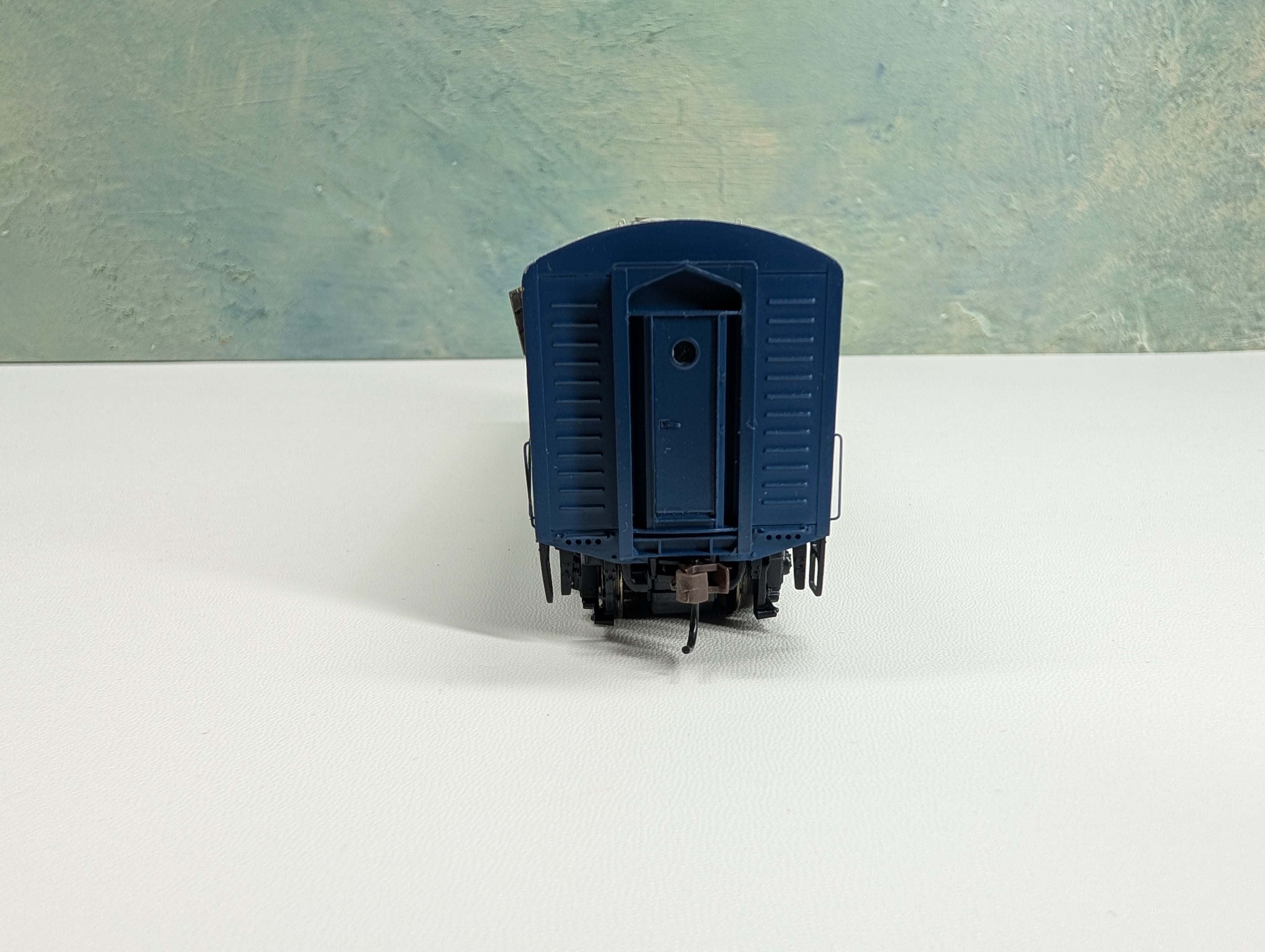 USED Athearn Genesis #G1720B HO Scale F-7B Phase 1 Passenger Diesel Locomotive Texas and Pacific #1531B Runs Great DC