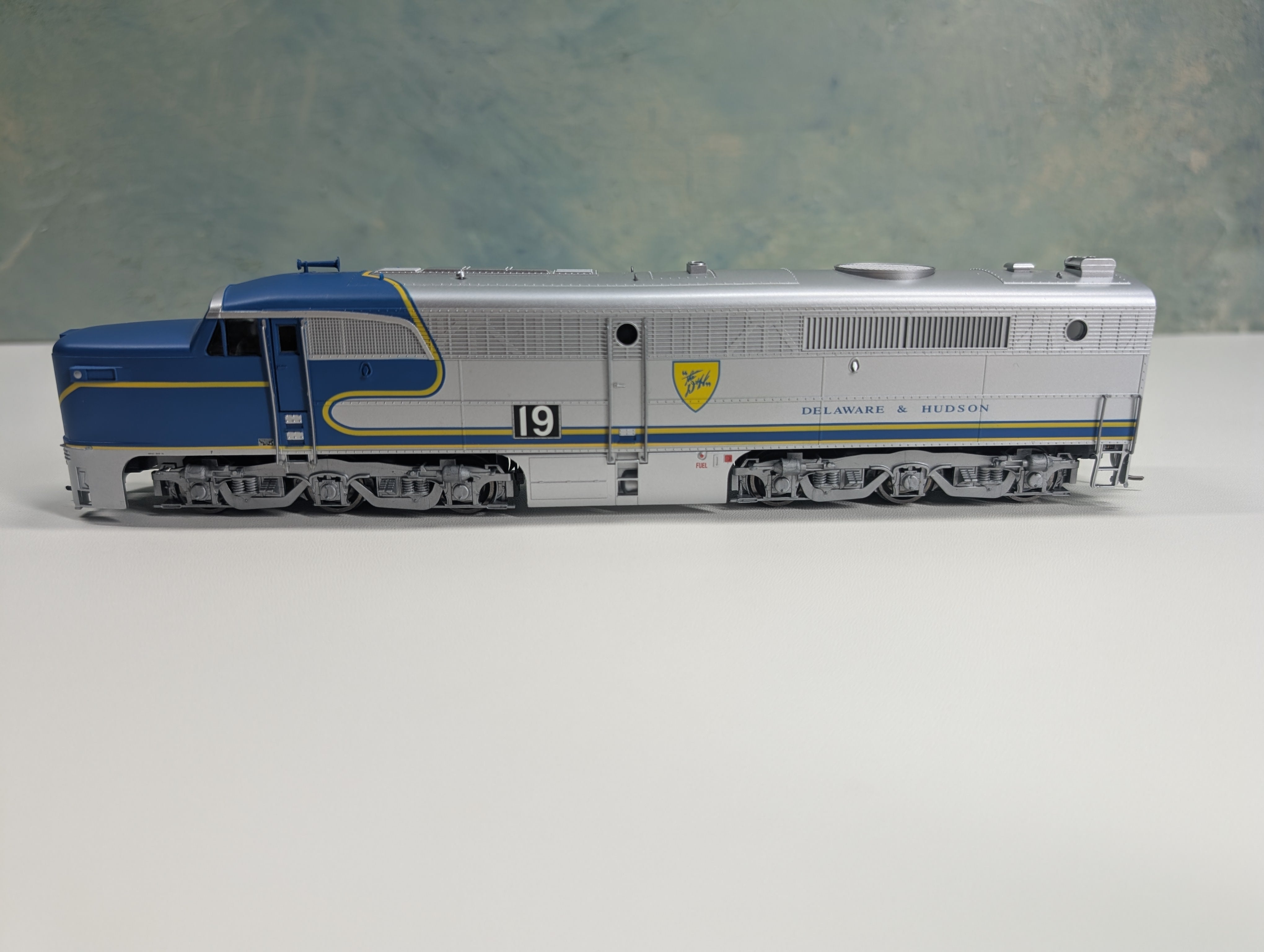 USED Life-Like HO Scale Alco PA1 Diesel Locomotive Proto 2000 w/ Mars Light Delaware and Hudson D&H #19 Runs Great DC