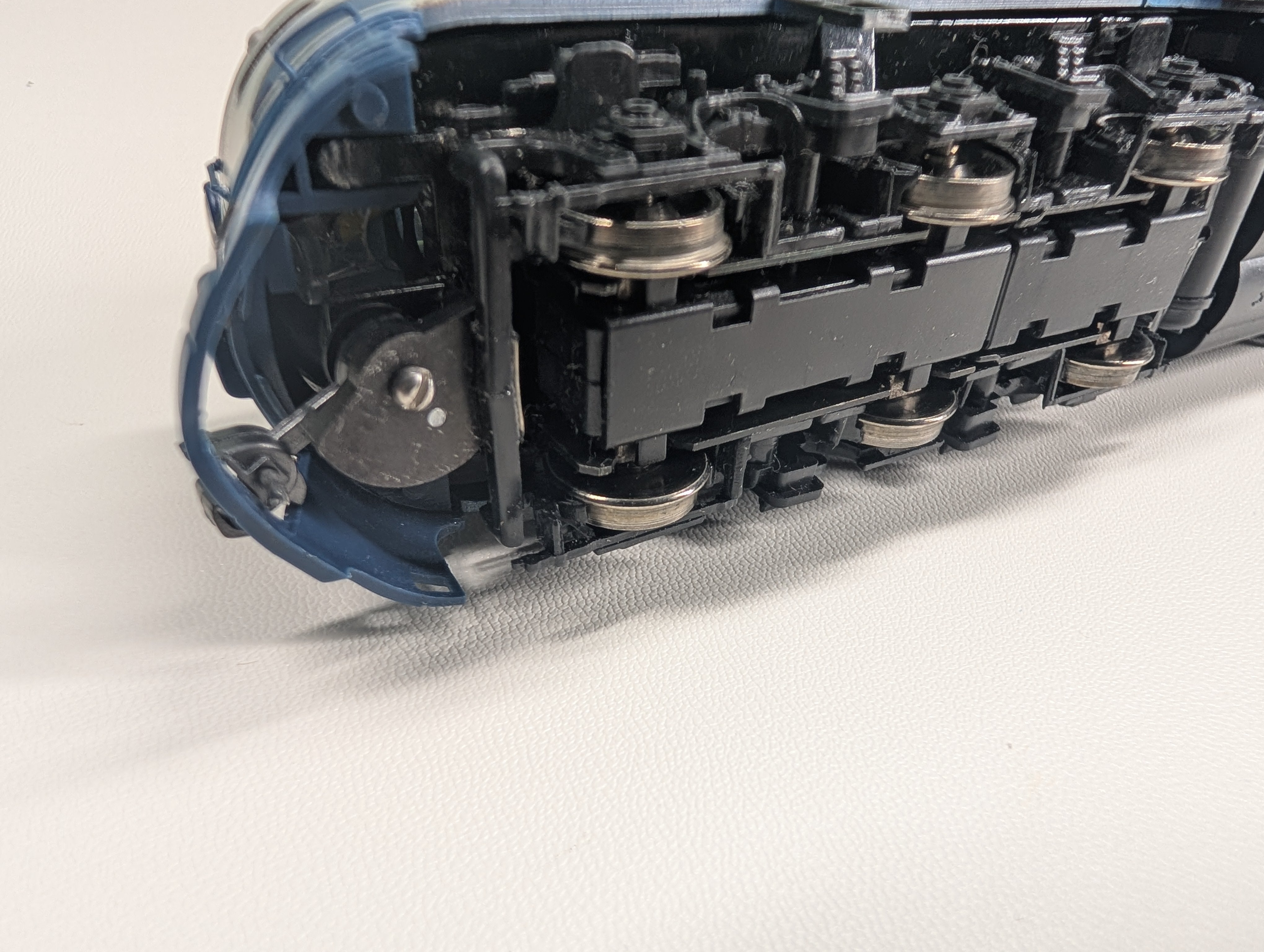 USED Life-Like HO Scale Proto 2000 E8/9 Diesel Locomotive Richmond, Fredericksburg and Potomac #1009 Runs Great Digitrax DCC