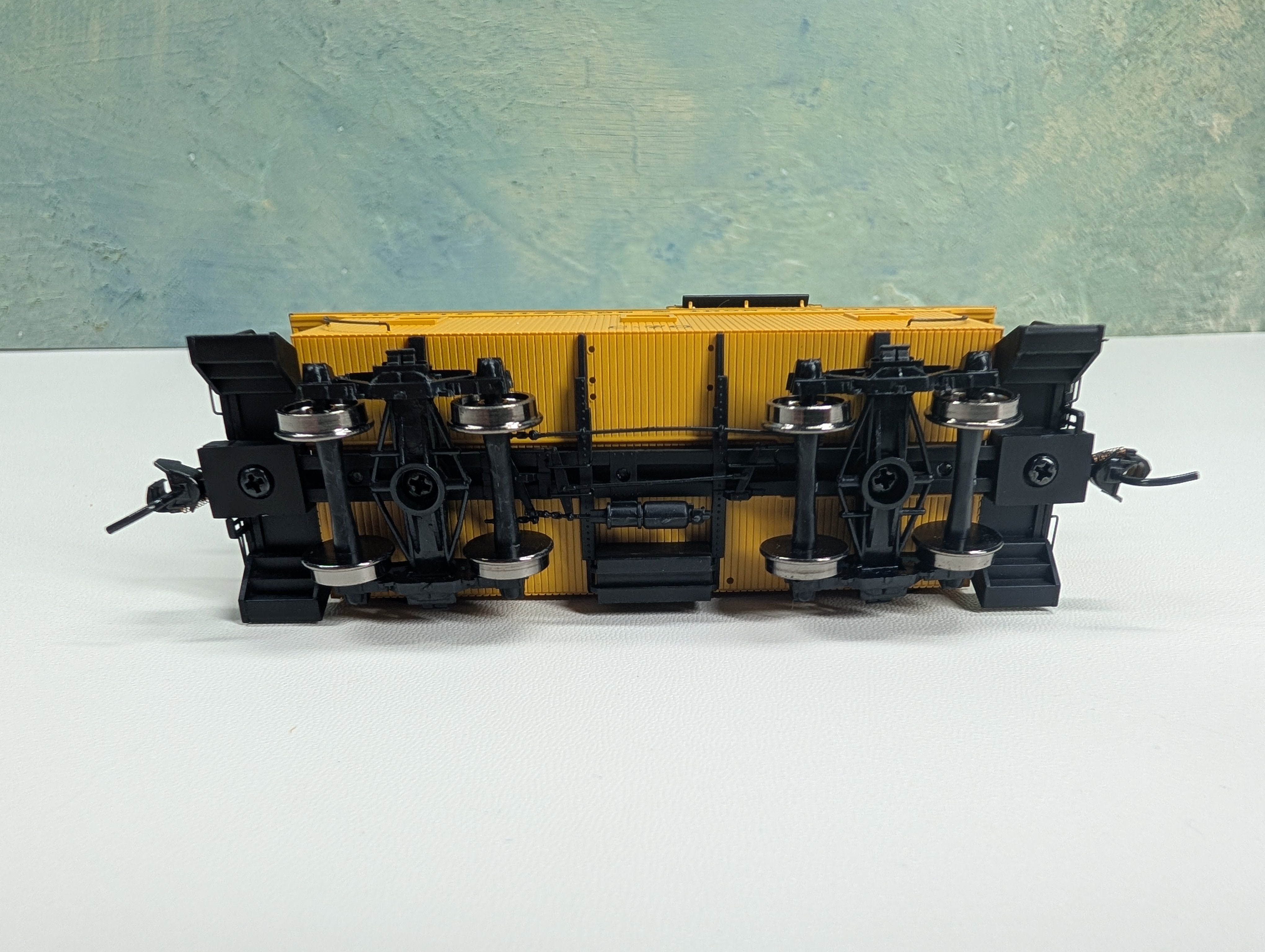 USED Walthers 932-7682 HO Scale G2 Wood Caboose Duluth, Missabe and Iron #C-70