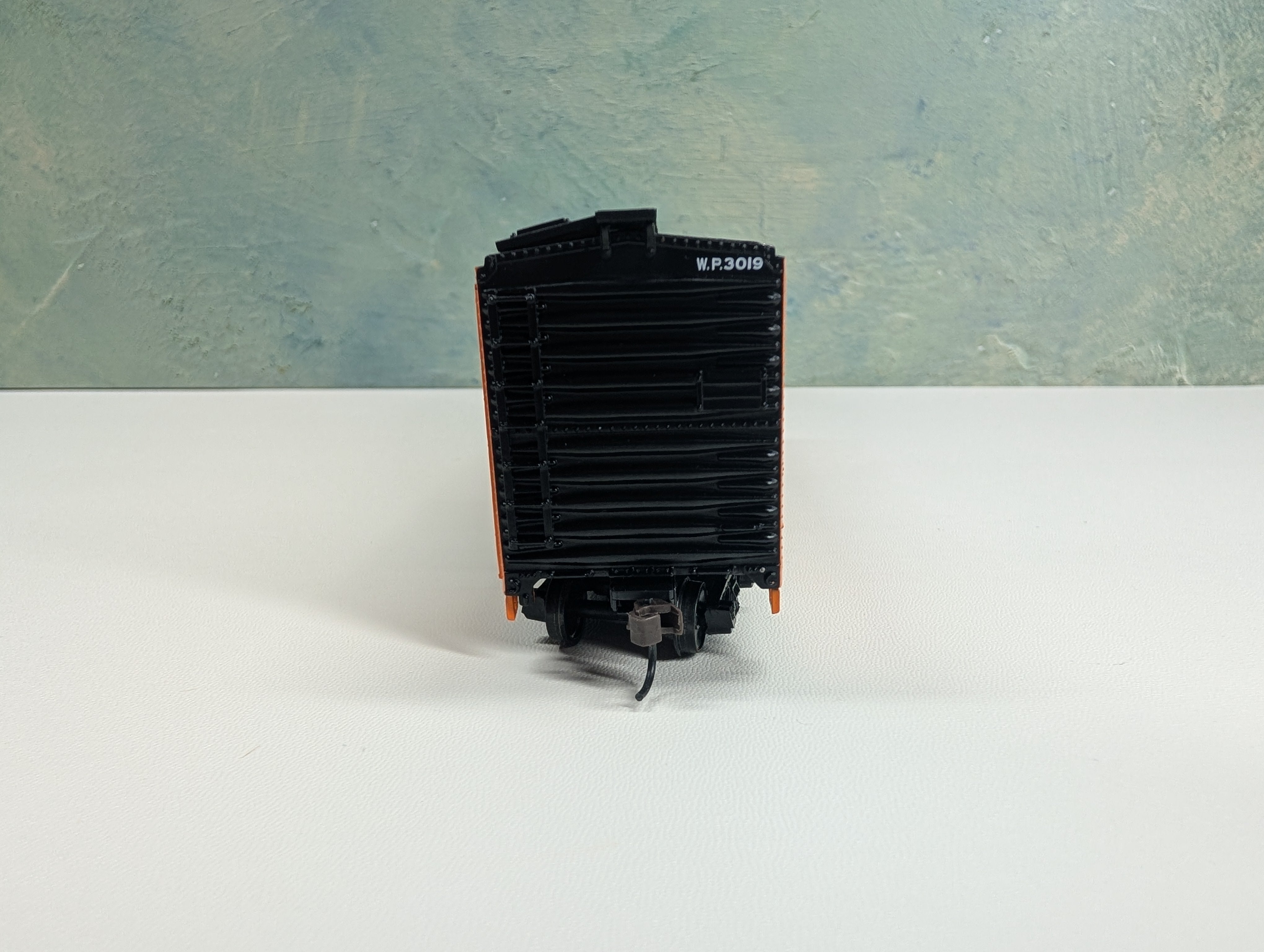 USED Athearn 7072 HO Scale 50' SD Box Car Western Pacific WP #3019